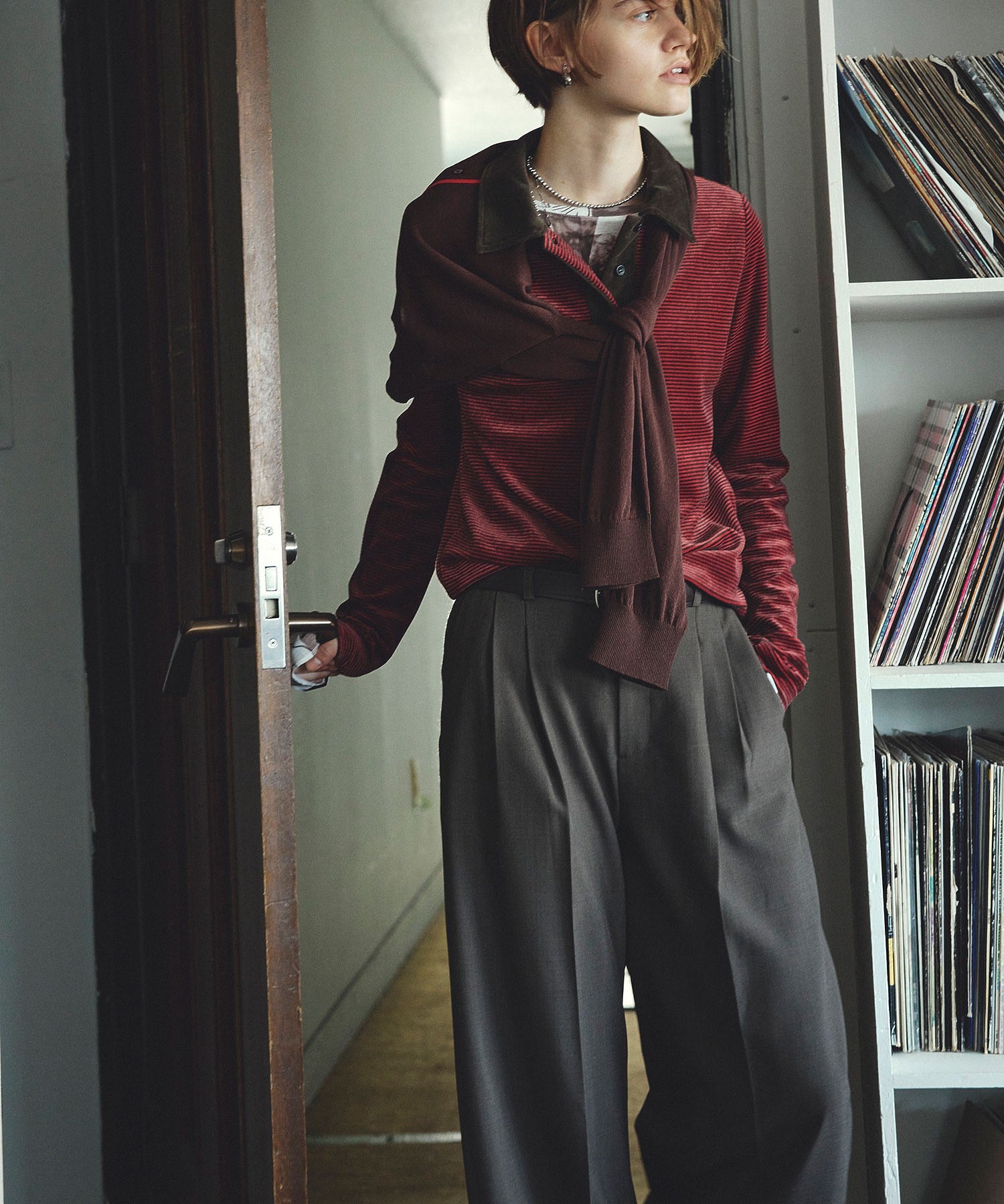 BASIC TUCK PANTS