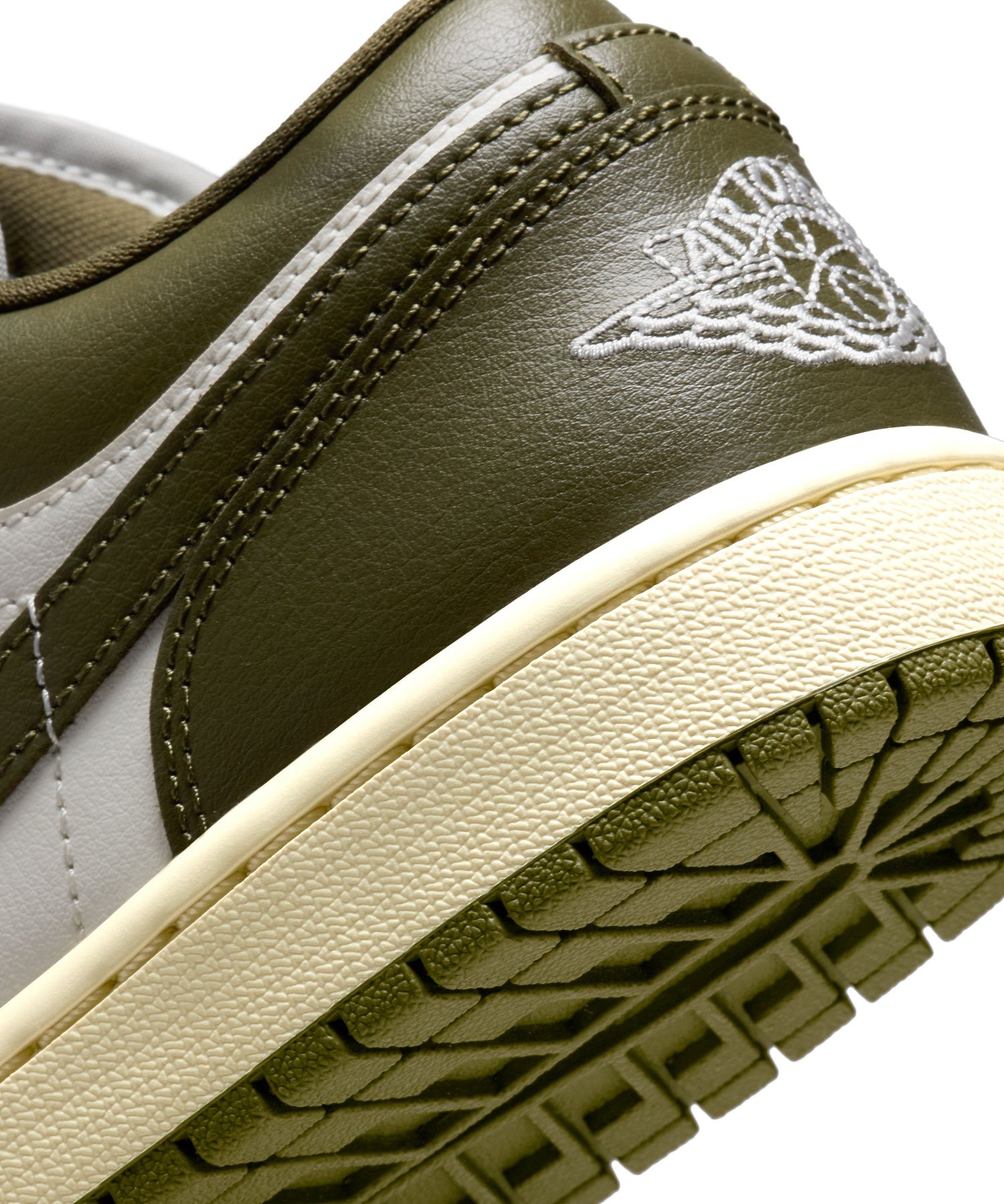 JORDAN BRAND/ジョーダン/WMNS AIR JORDAN 1 LOW DC0774-122