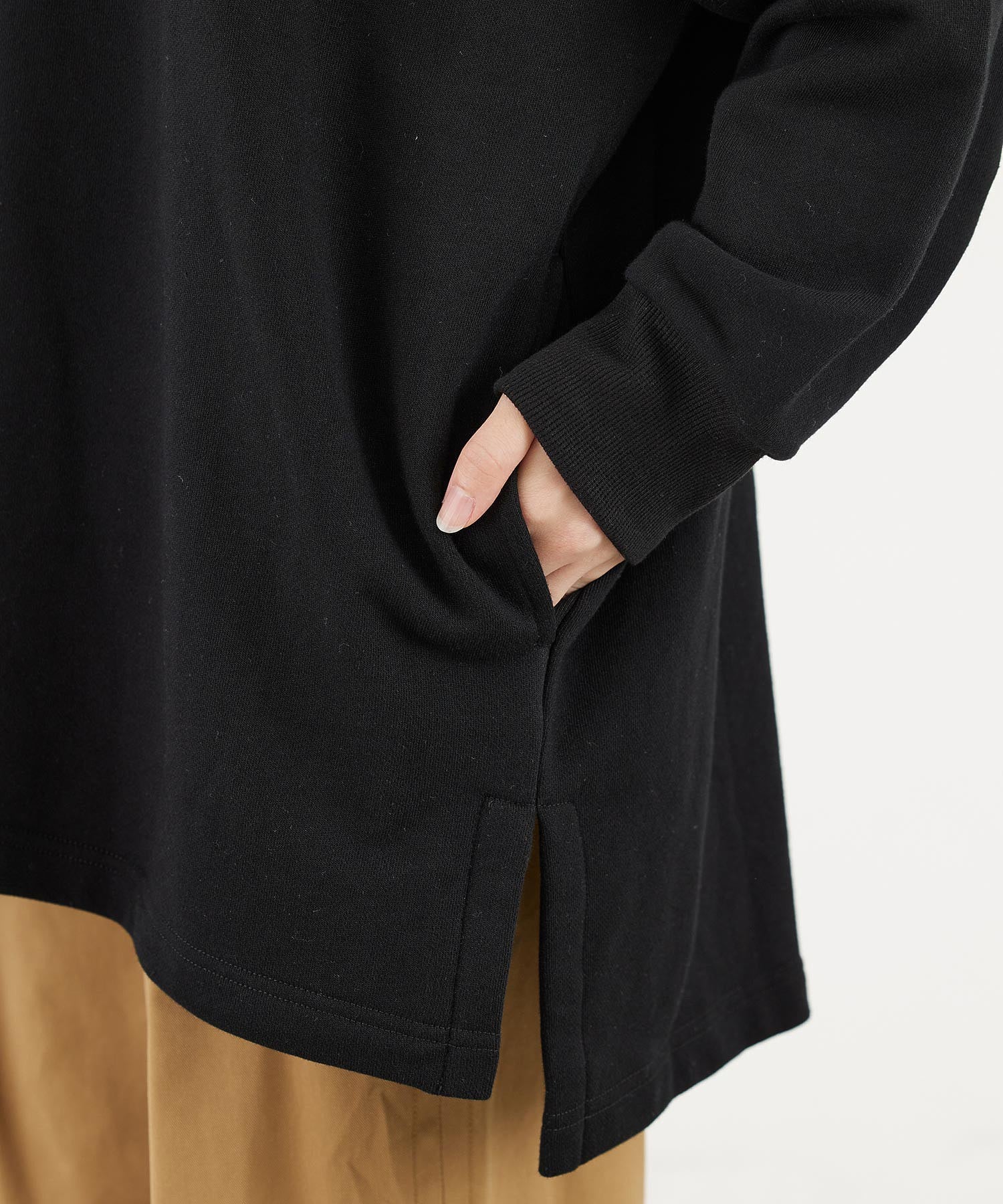 GATHERED SLEEVE SWEAT TOP MILKFED.