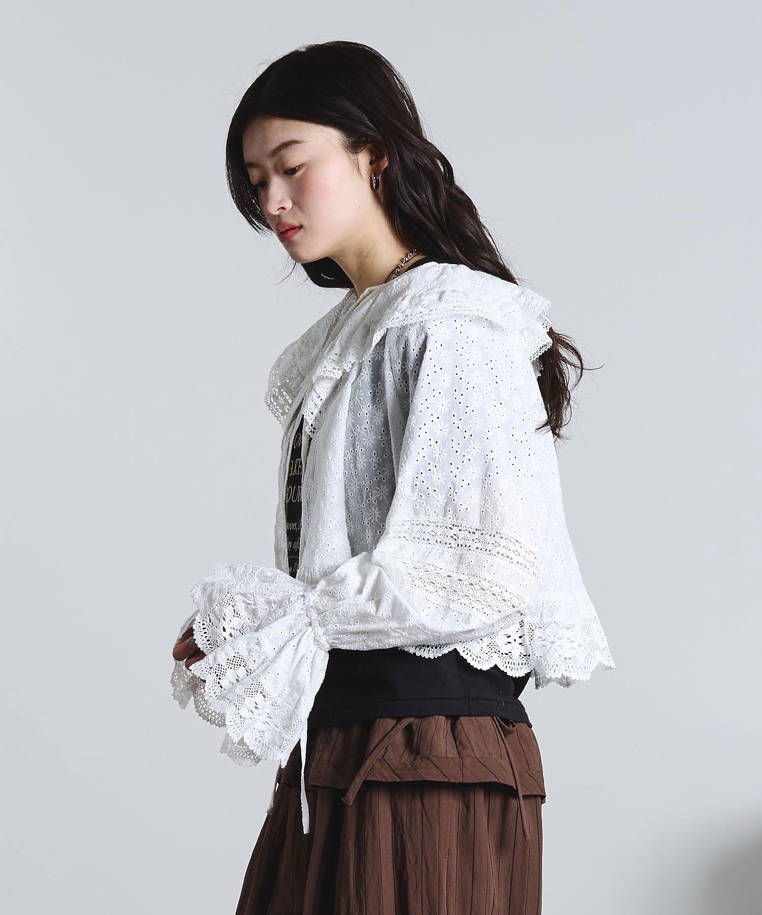 mag.by c/COTTON EMBROIDERY L/S FRILL SHIRT