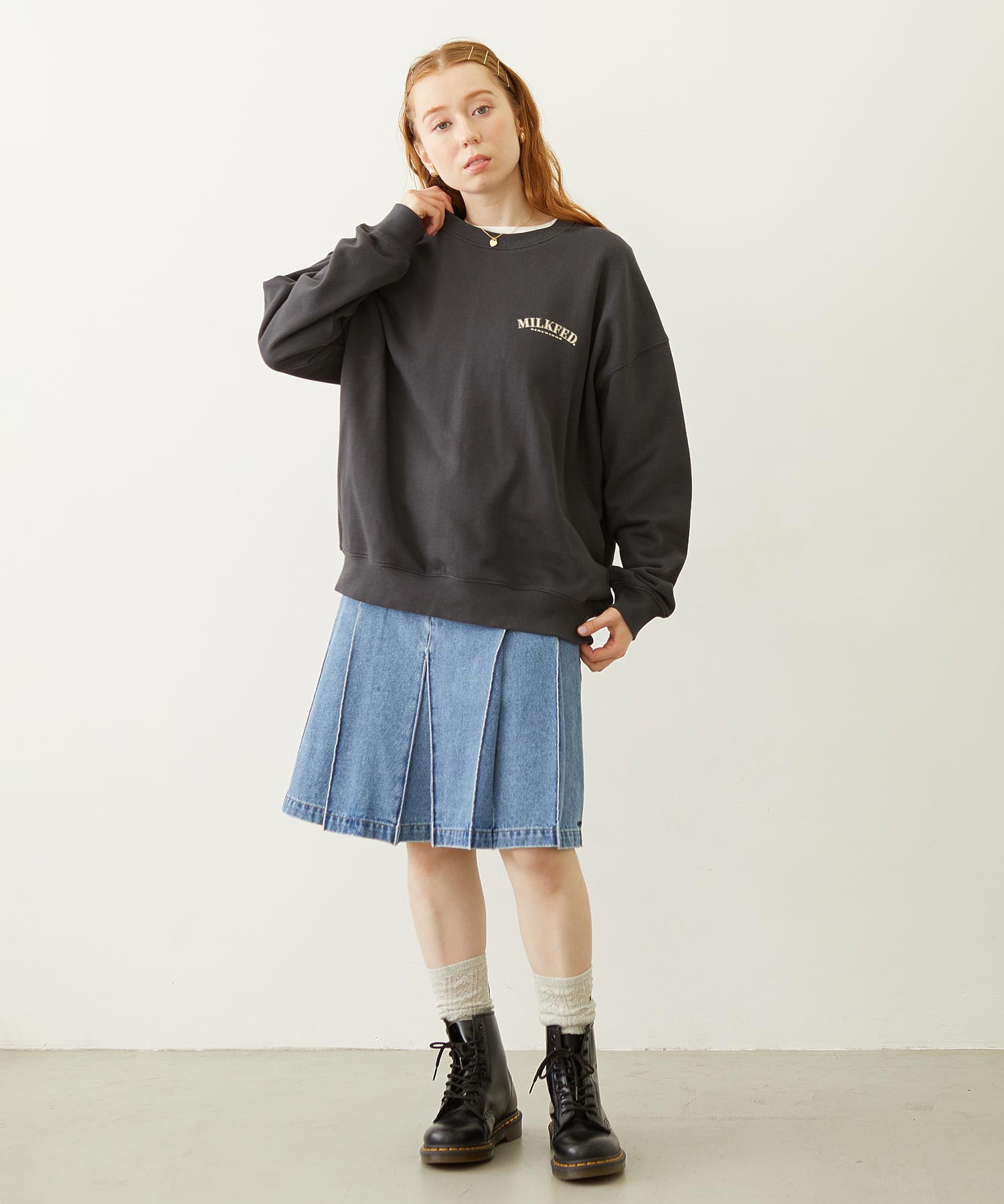 STARS AND LOGO WIDE CREW SWEAT