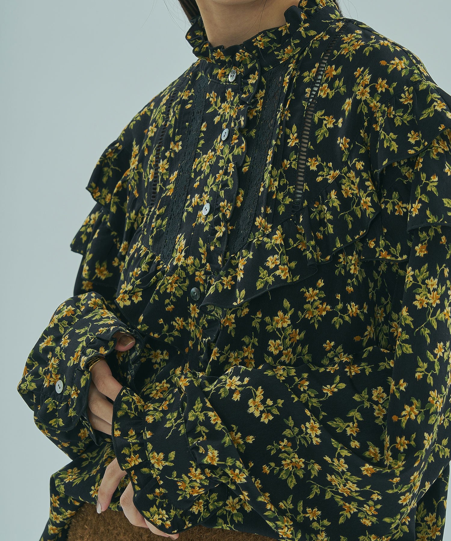 FLOWER PRINT BLOUSE