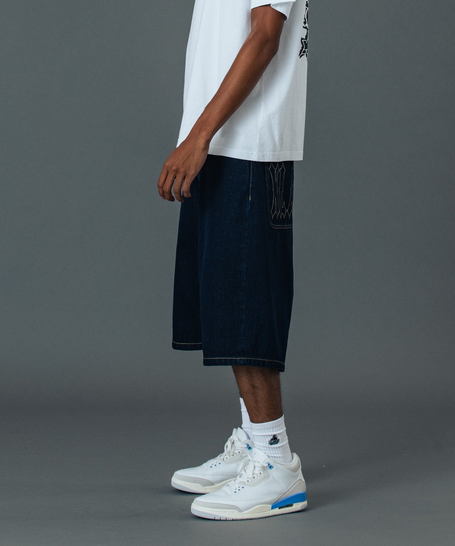 STITCHED LOGO DENIM SHORTS