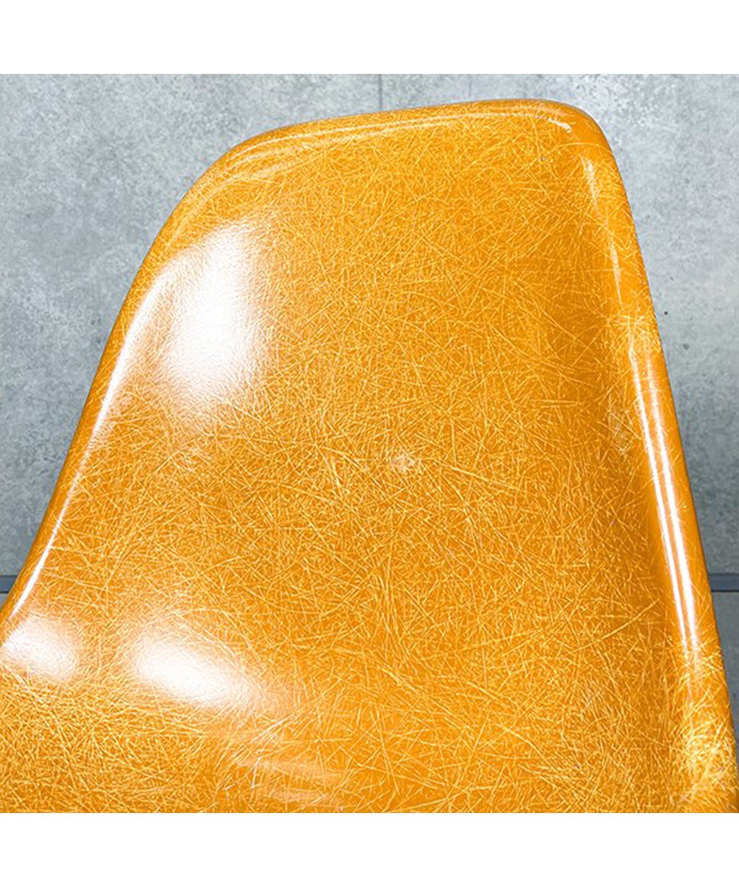 HermanMiller Side Shell / Ochre Dark