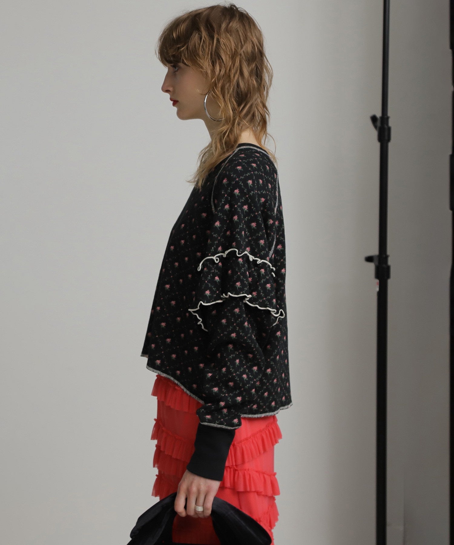 mag.by c/フラワーサーマルトップス