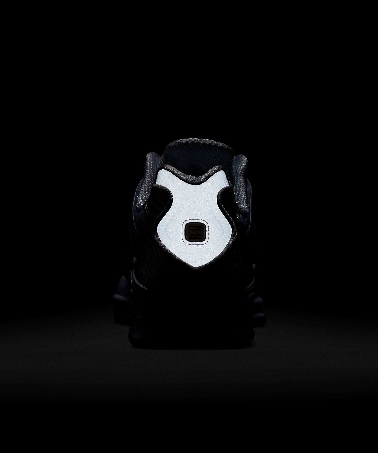 NIKE AR3566-100 WMNS SHOX TL