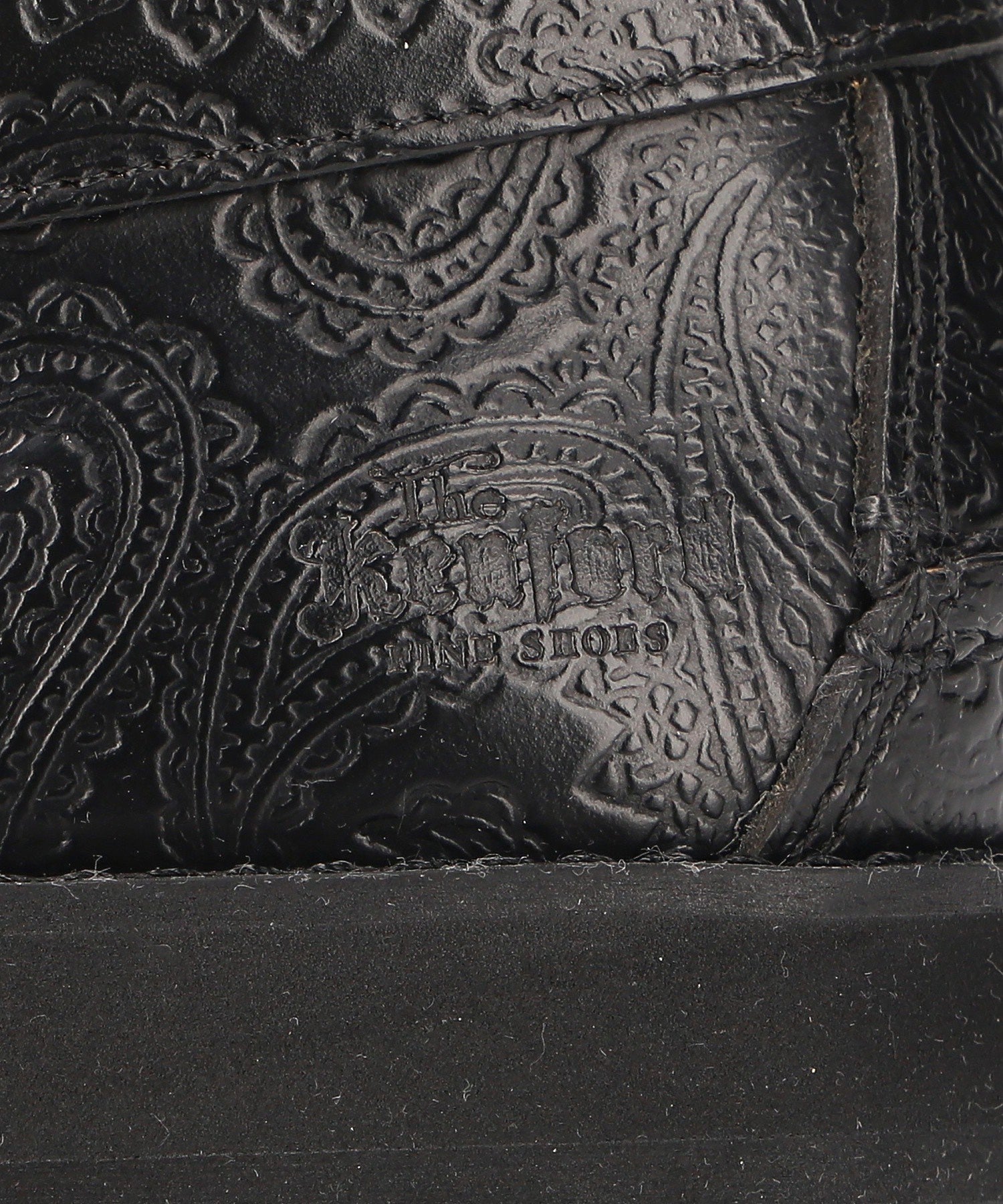 The Kenford fine shoes/TANK SOLE LOAFERS BLACK PAISLEY