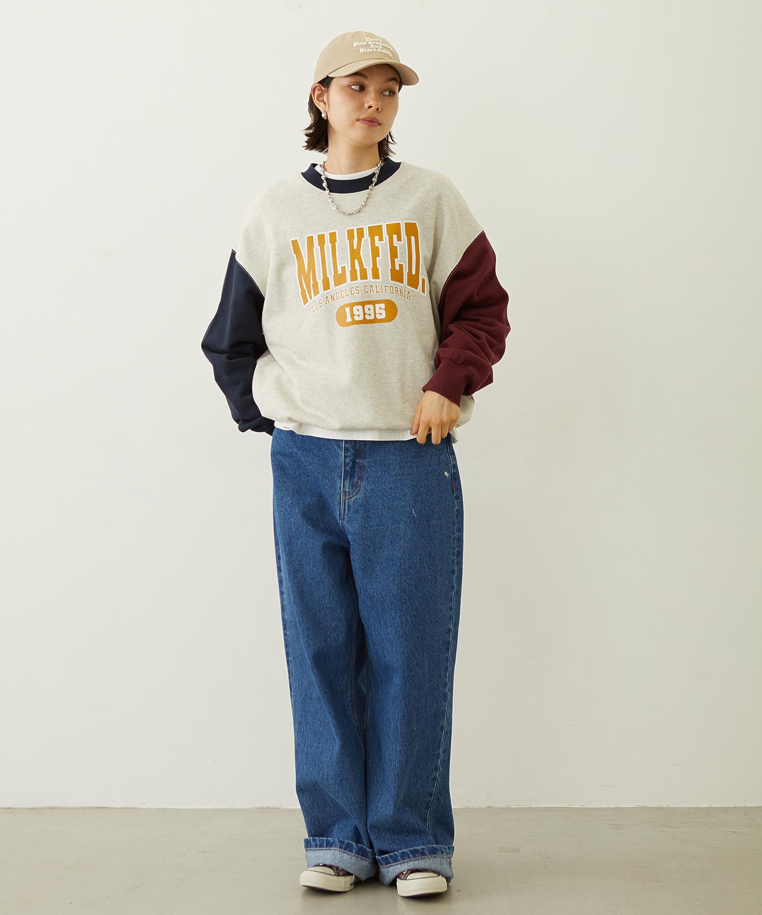 COLOR BLOCK SWEAT TOP