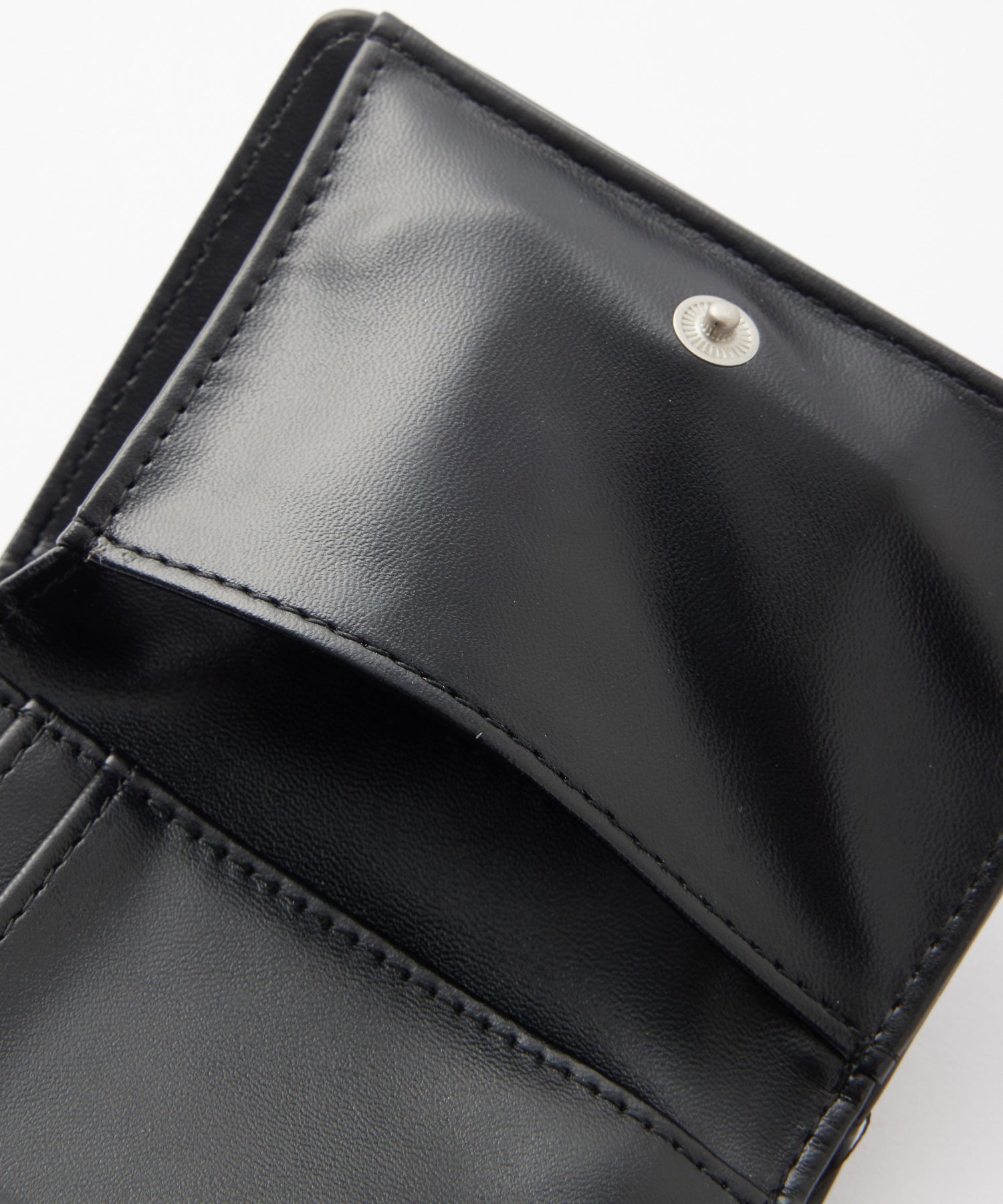 XG EMBLEM BUCKLE FAUX LEATHER MINI WALLET