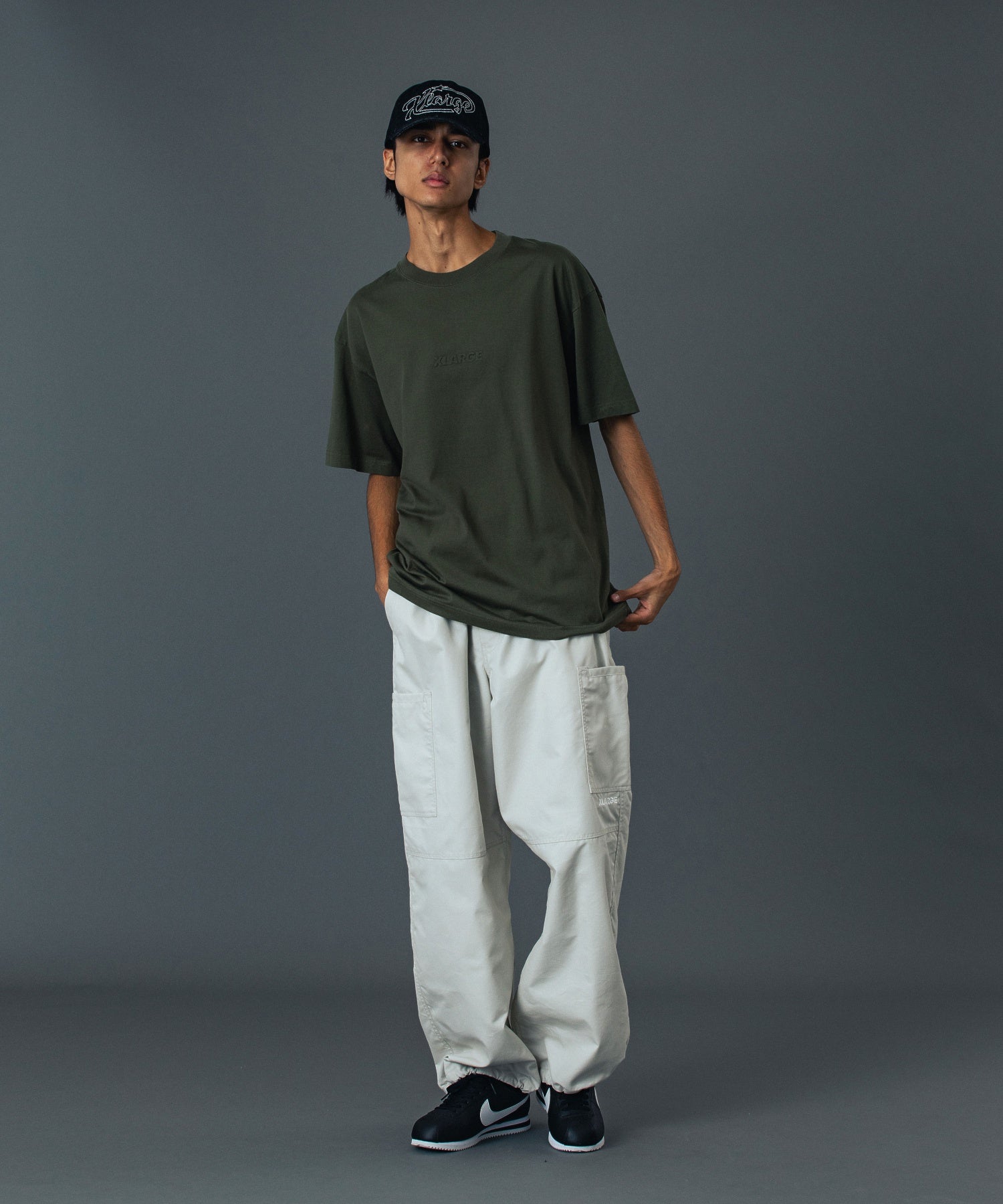 EMBOSSED STANDARD LOGO S/S TEE