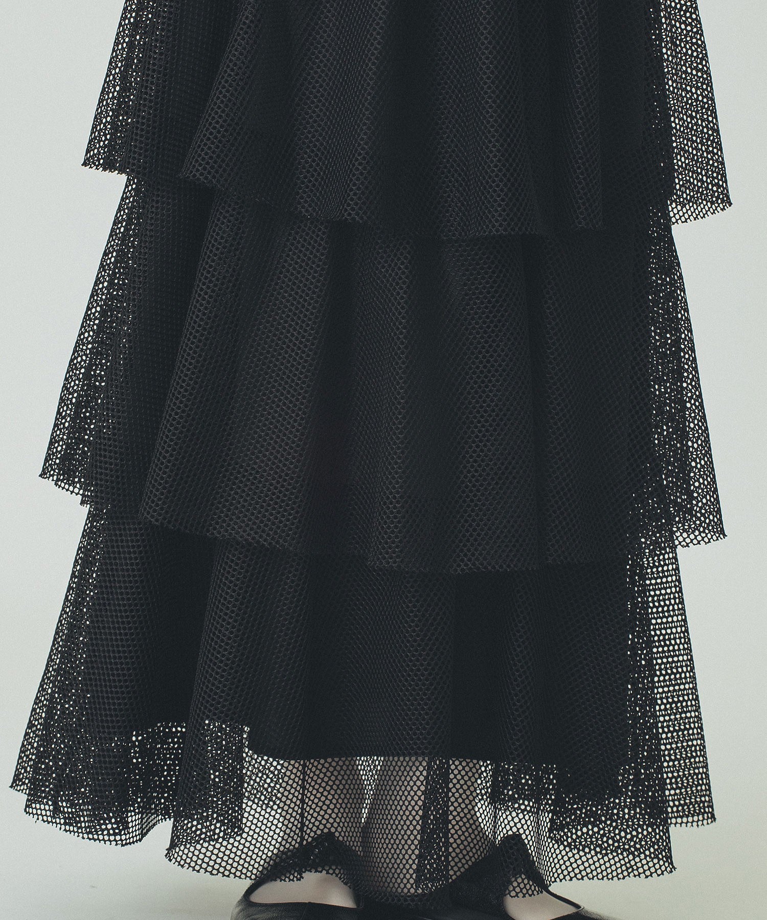 MESH TIRERD SKIRT