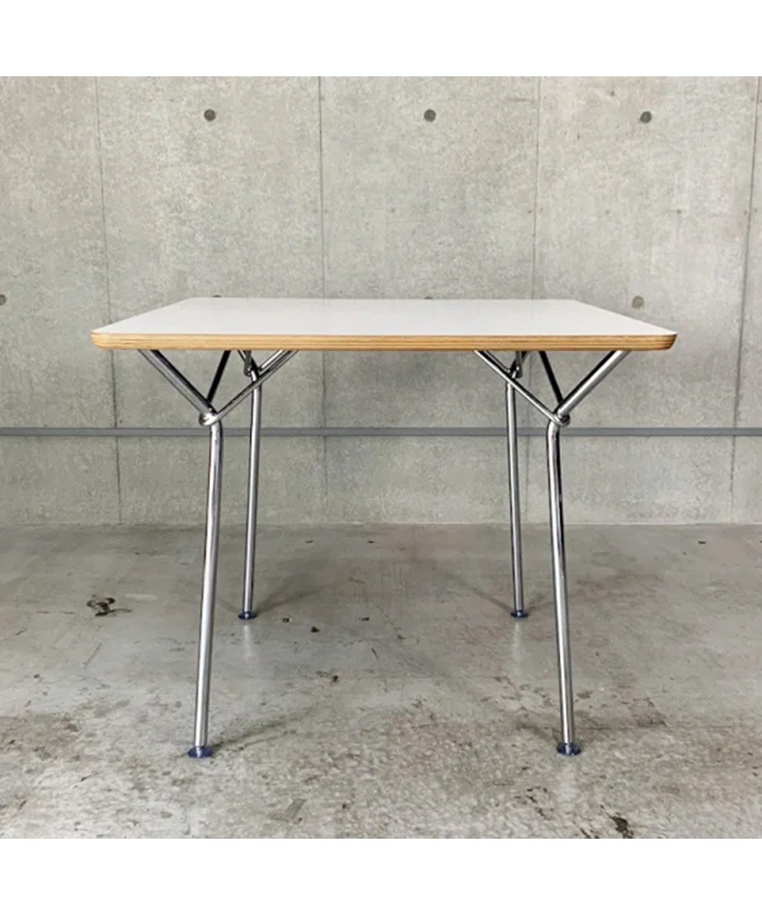 TENDO Yanagi Dining Table T-2729ME-NT