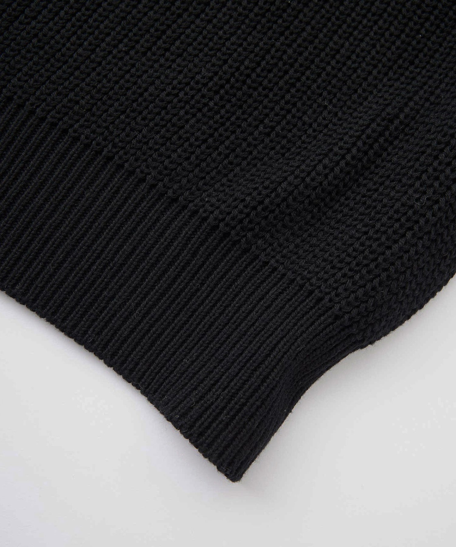 HEART SPRAY LOGO KNIT TOP