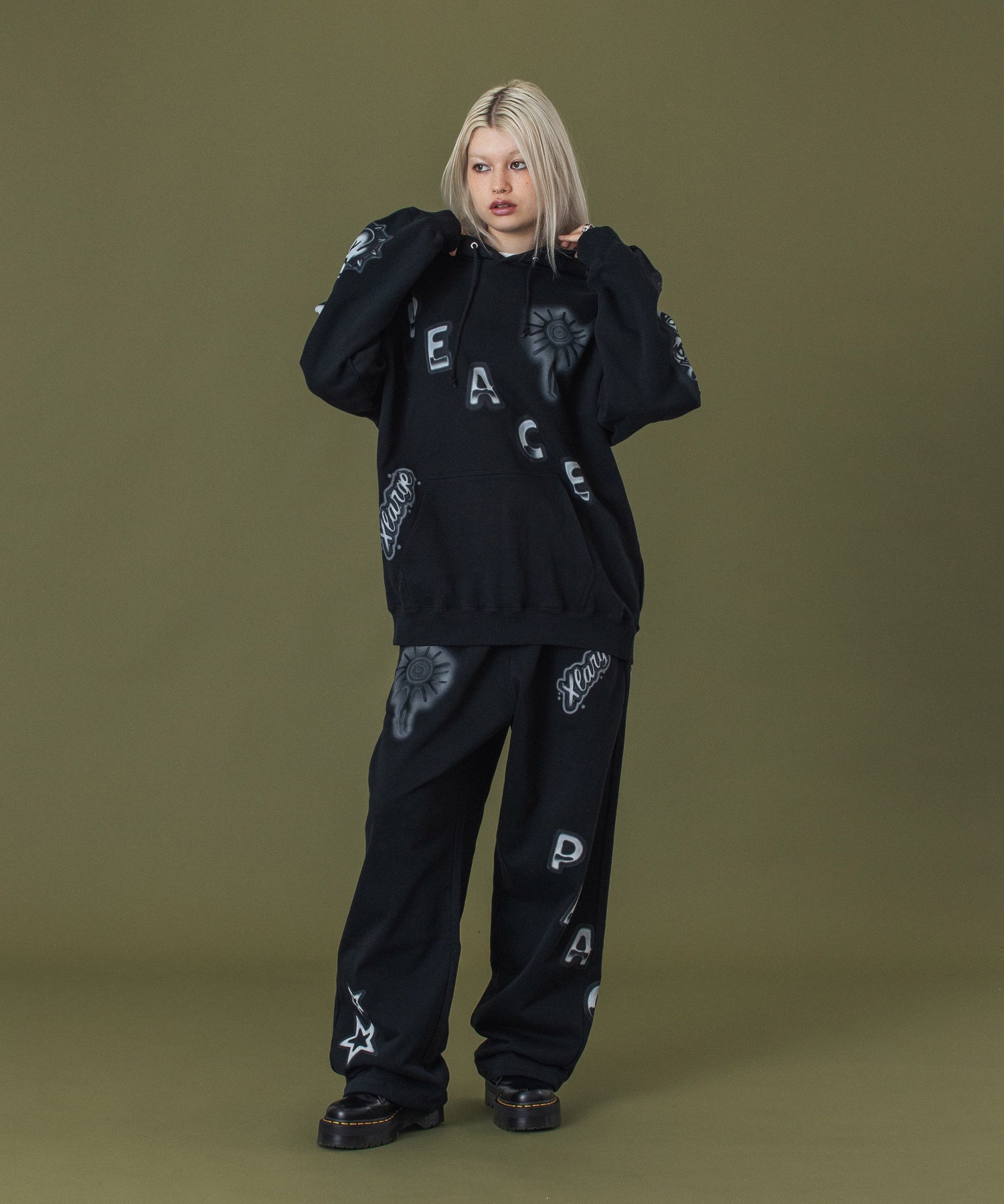 AIRBRUSH PULLOVER HOODED SWEATSHIRT