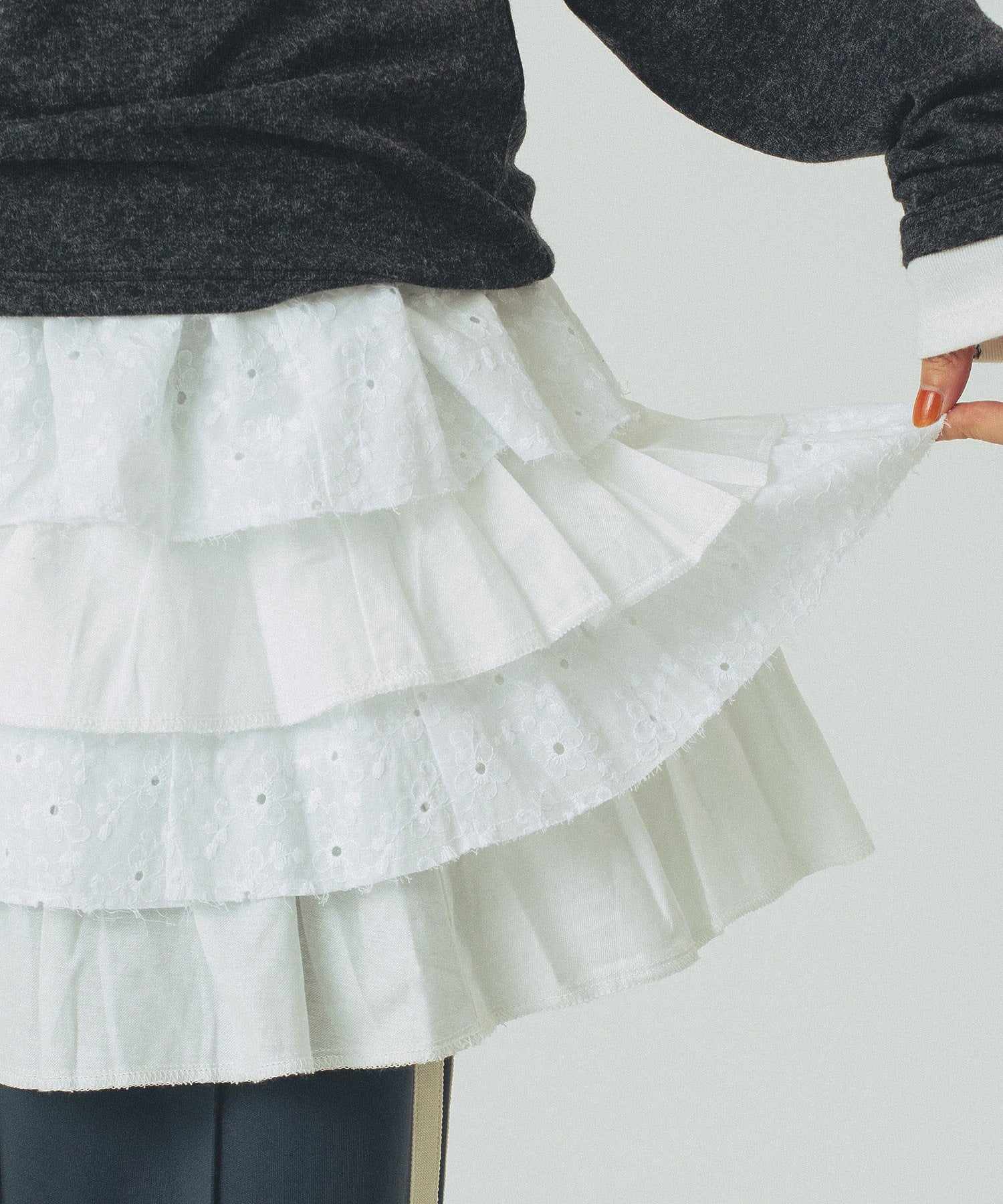 LACE SKIRT