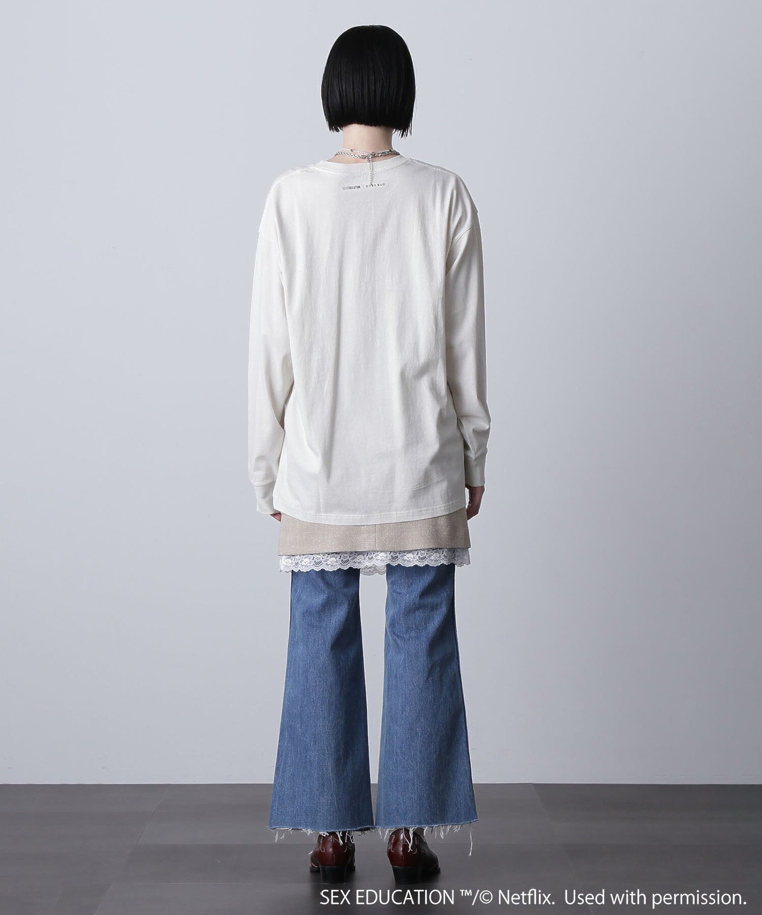 Netflix Series ‘SEX EDUCATION’ × ROSE BUD/MAEVE BOX LOGO TEE