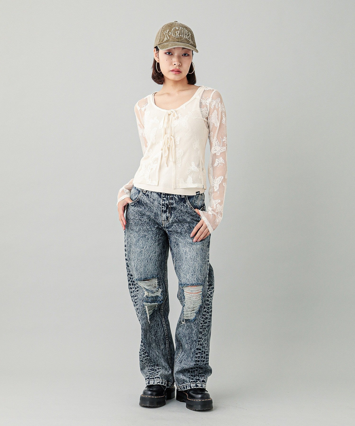 DISTRESSED LOOSE FIT DENIM PANTS