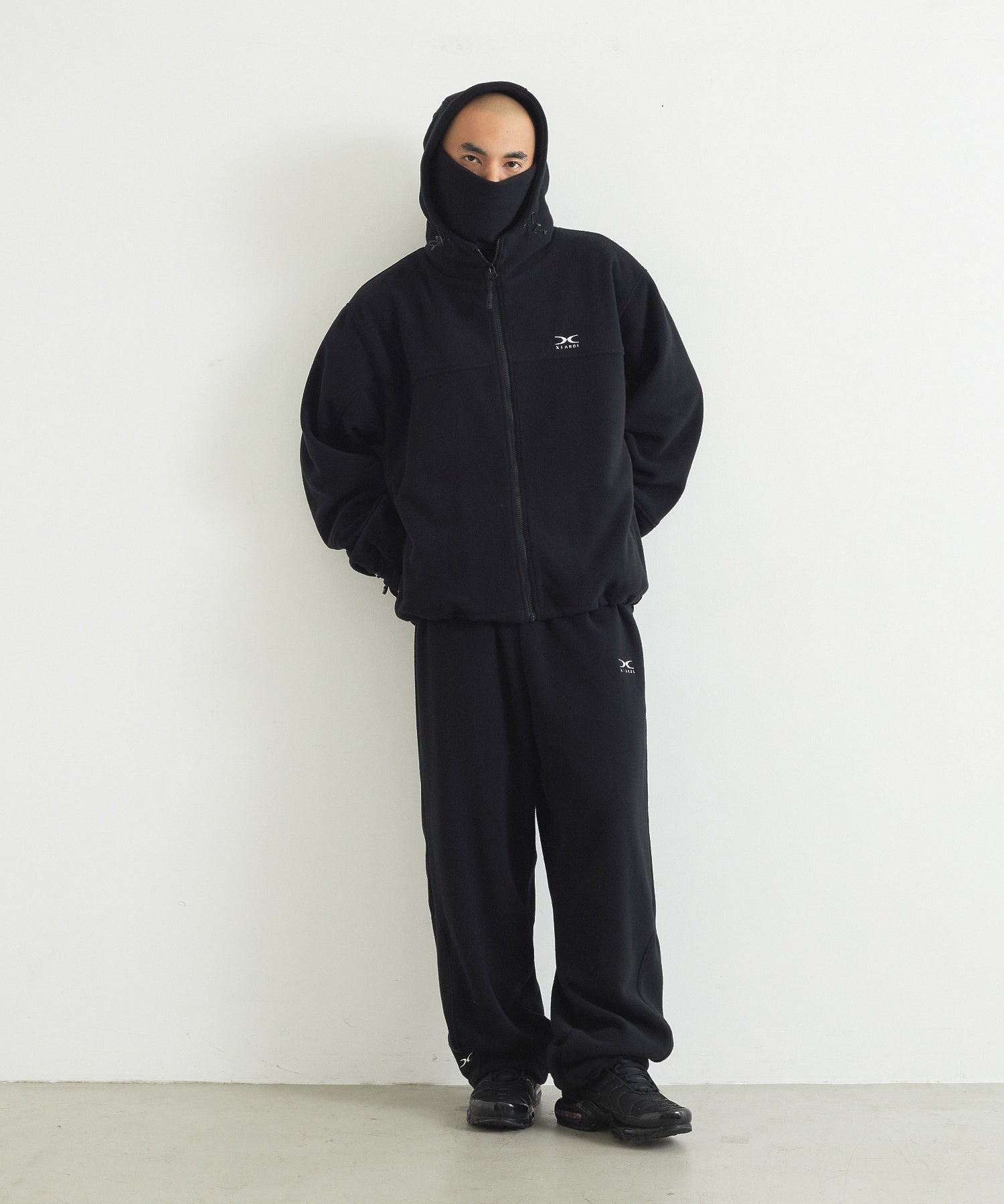 X TECH HOODED JACKET