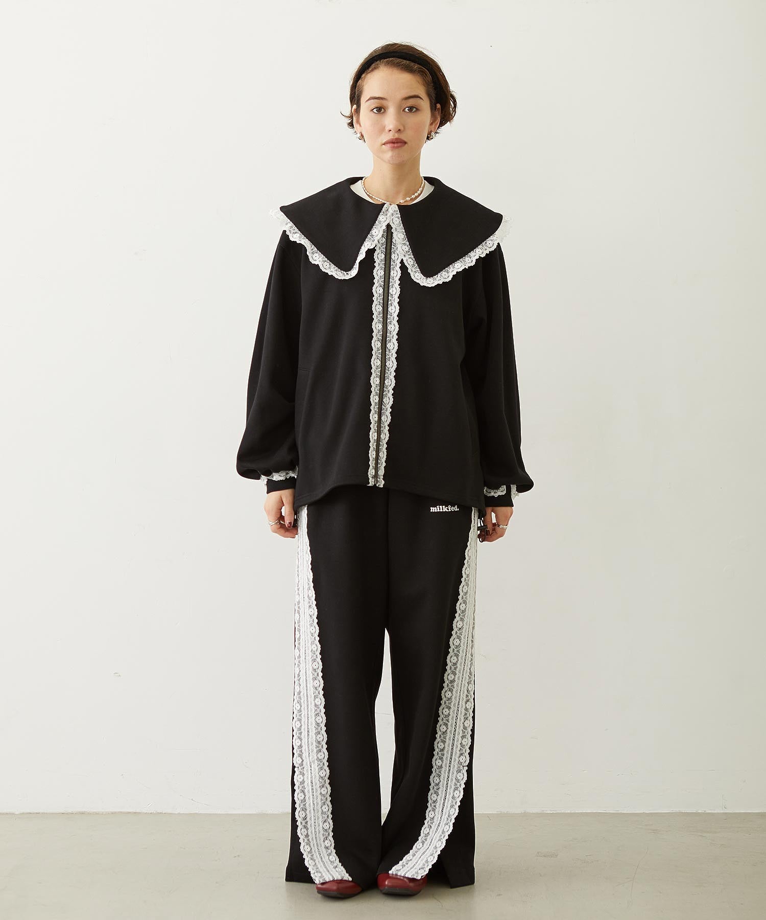 BIG COLLAR LACE JACKET