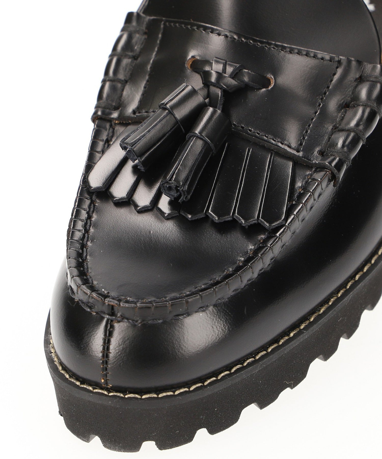 The Kenford fine shoes/TANK SOLE QUILT TASSEL LOAFERS
