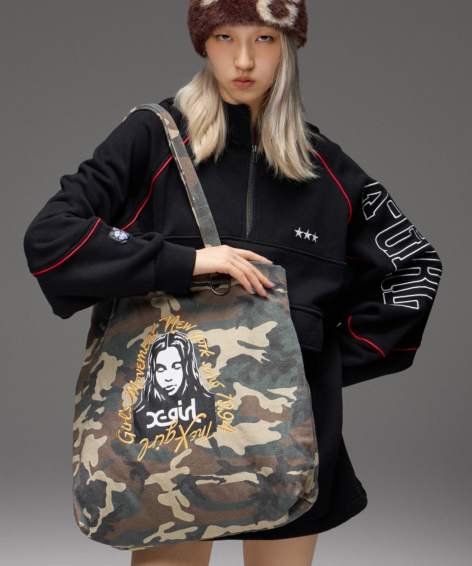 HAND DRAWN LOGO AND FACE TOTE BAG