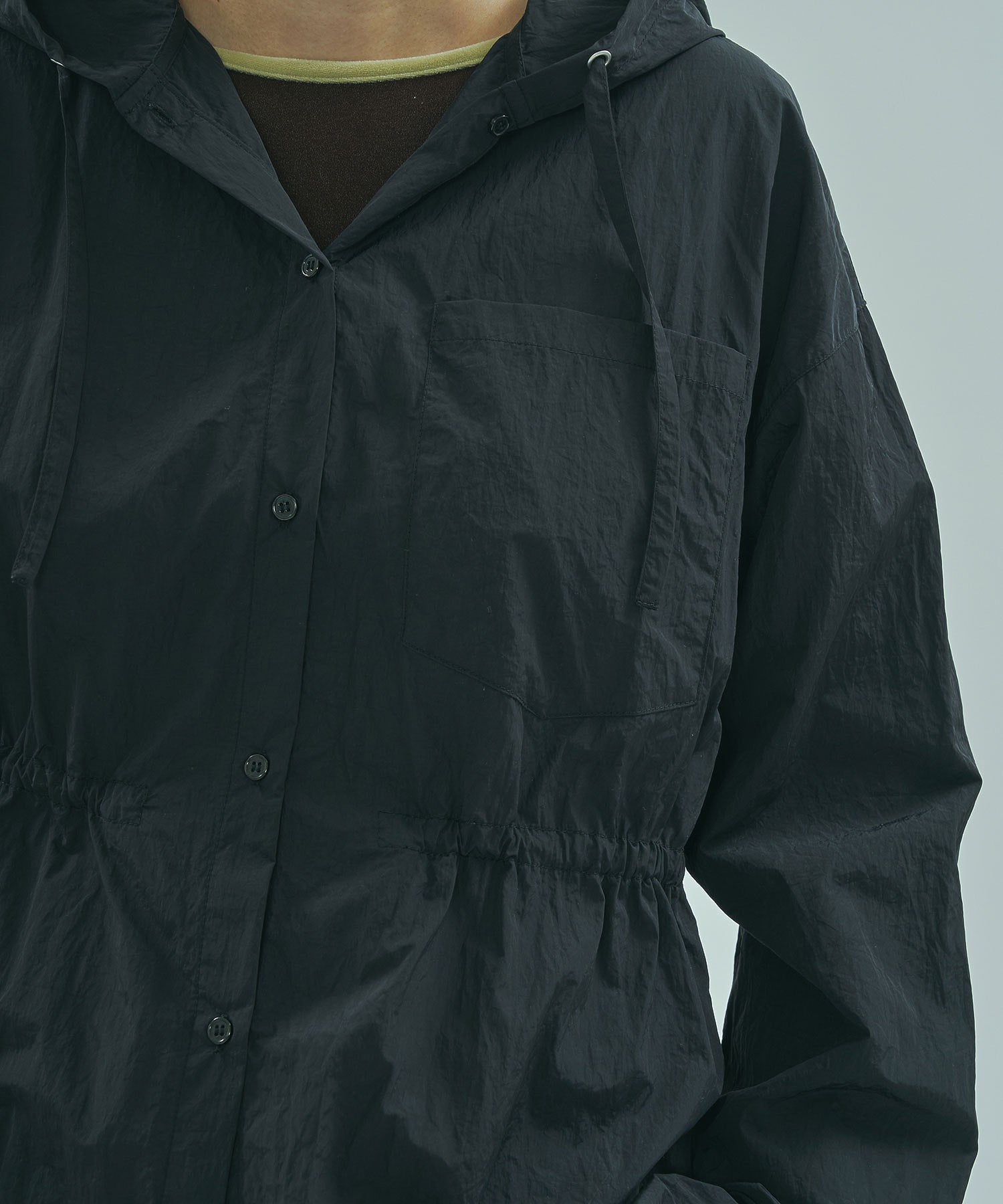 LIGHT HOODED SHIRT