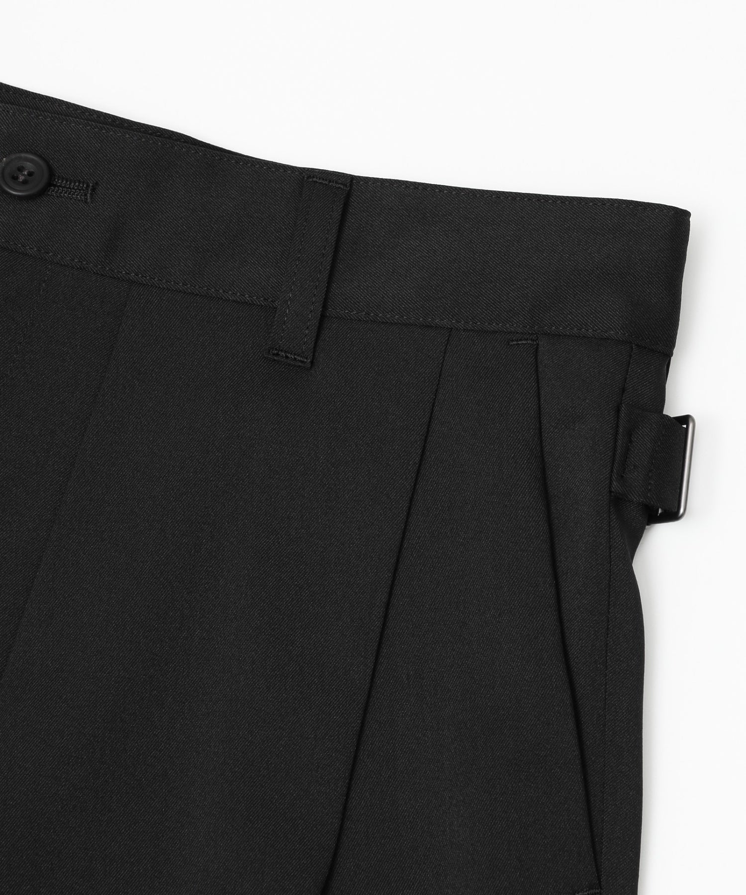 WHITE MOUNTAINEERING/ホワイトマウンテニアリング/8 TUCK WIDE SHORT PANTS WM2671403