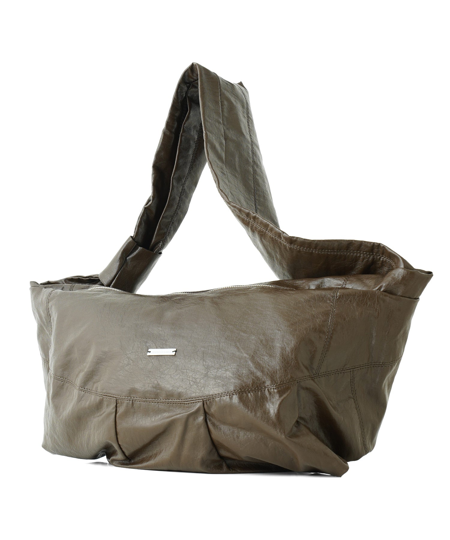 フェイクレザーボリュームショルダーバッグ