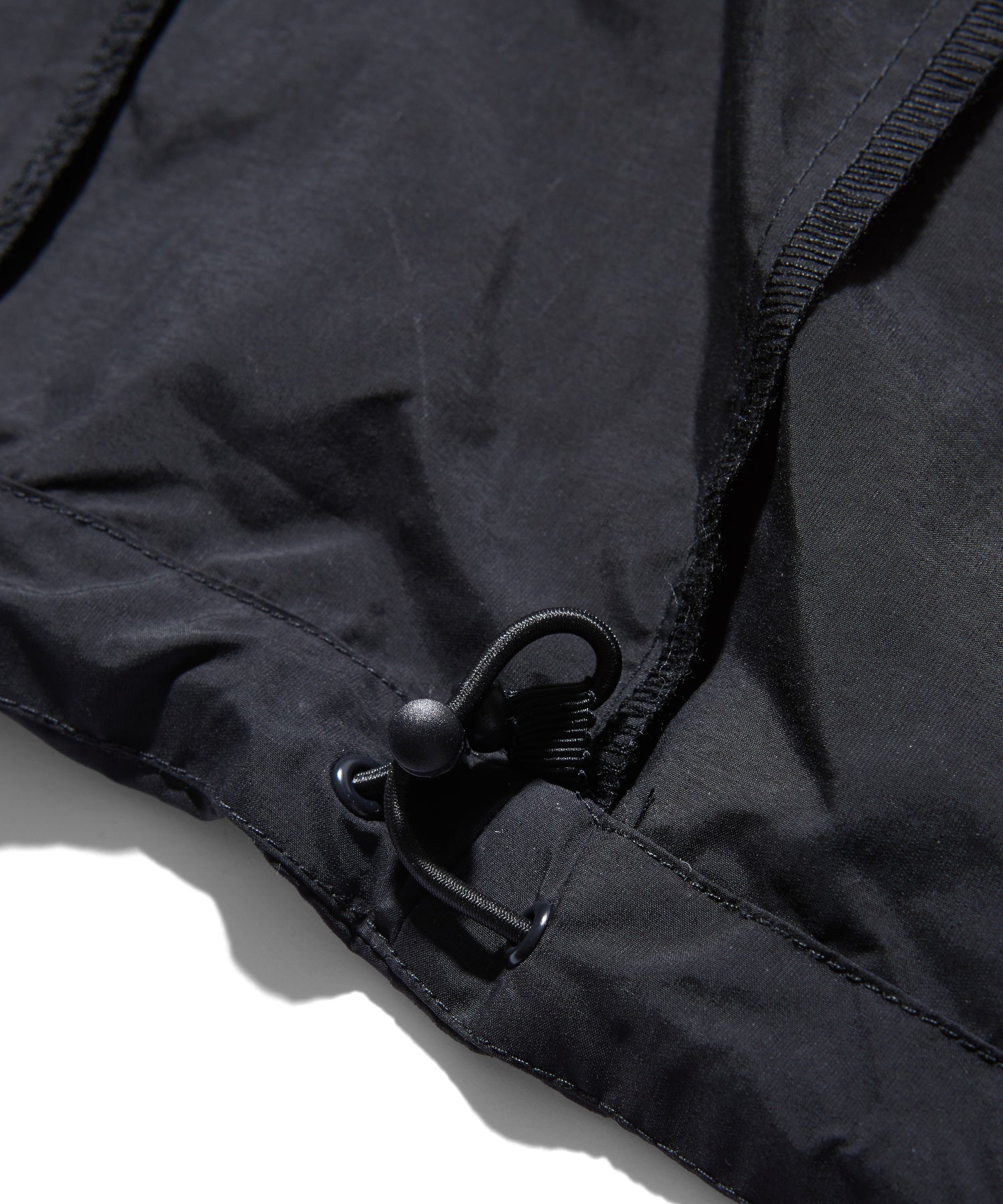LIGHTWEIGHT HOODED JACKET