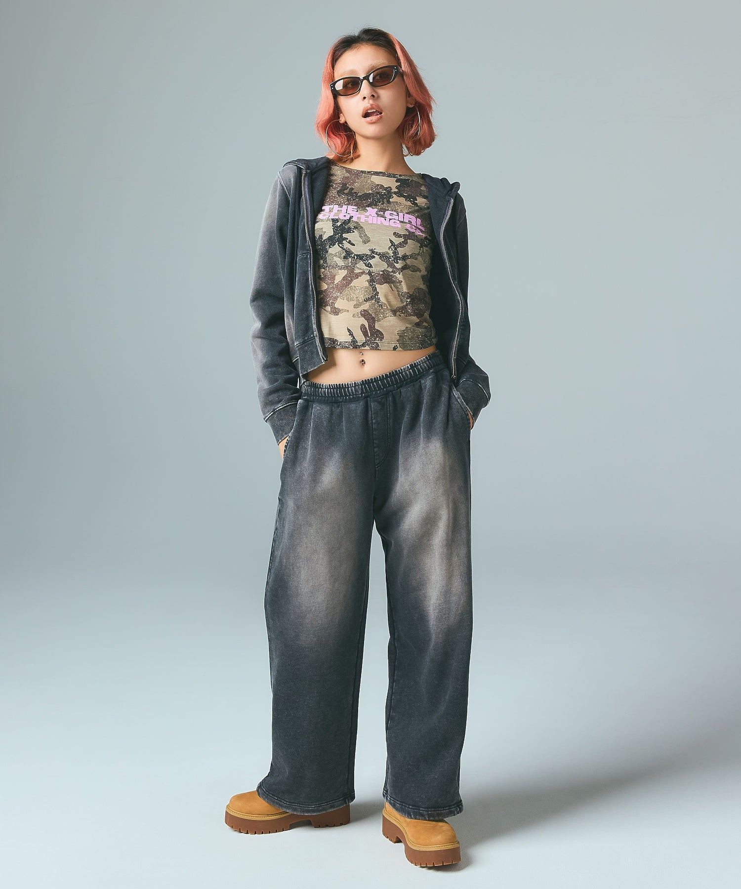 FACE LABEL WASHED COMPACT ZIP UP SWEAT HOODIE