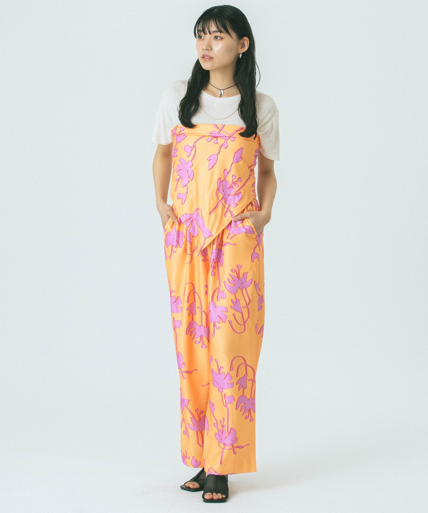 FLOWER PRINT PANTS
