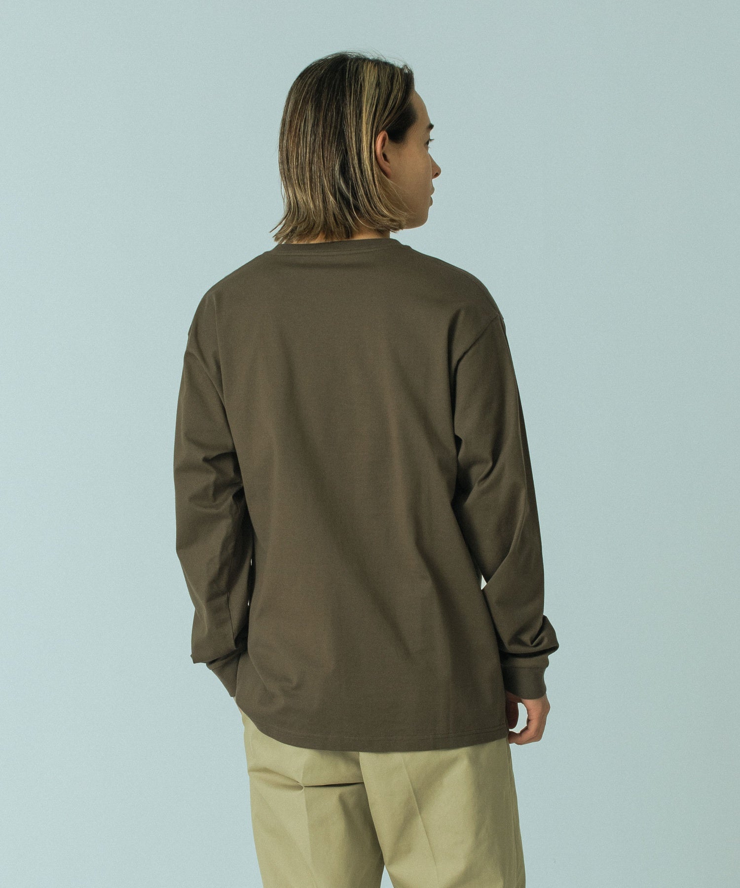 model：H174 着用サイズ：L