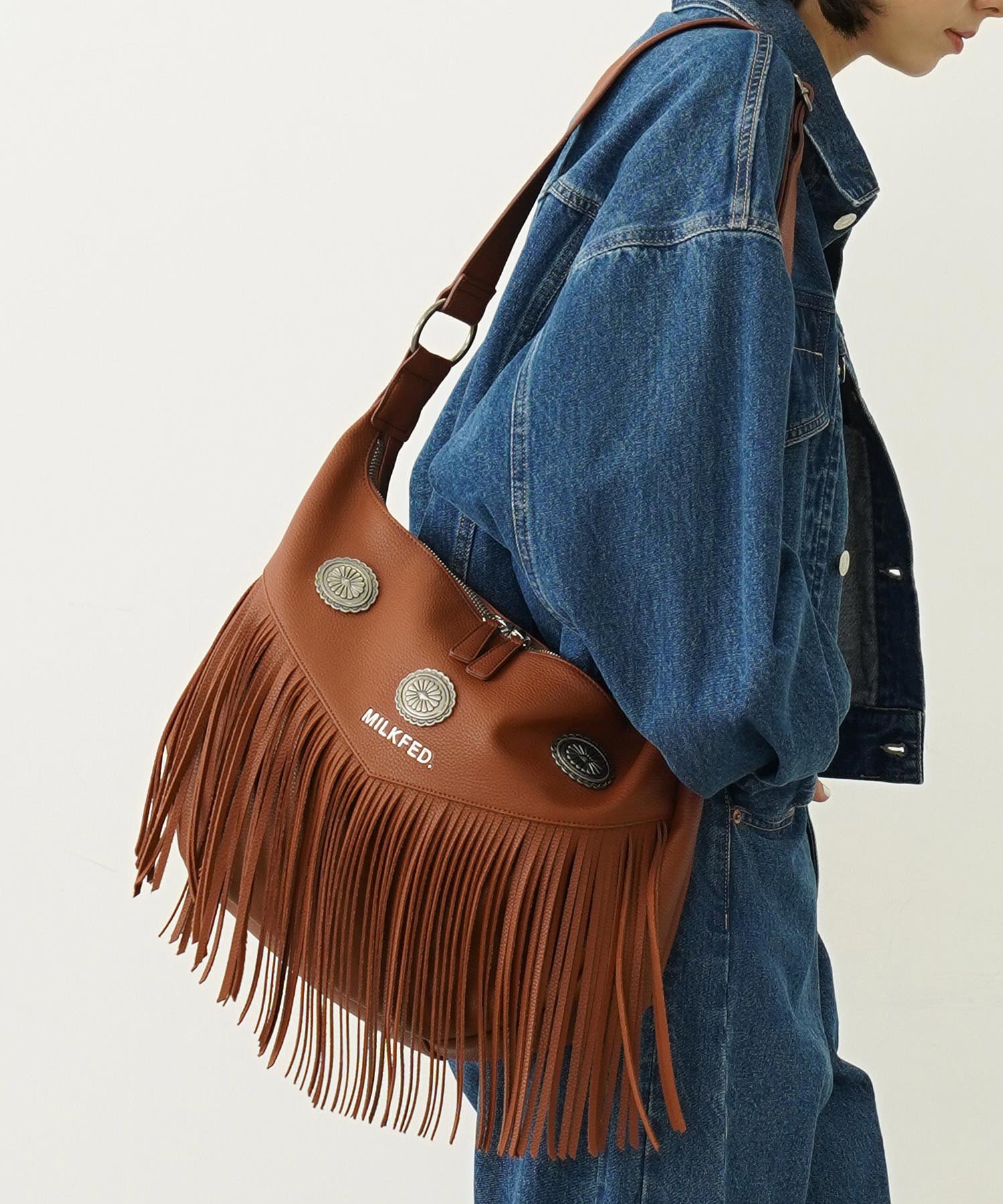 FRINGE SHOULDER BAG