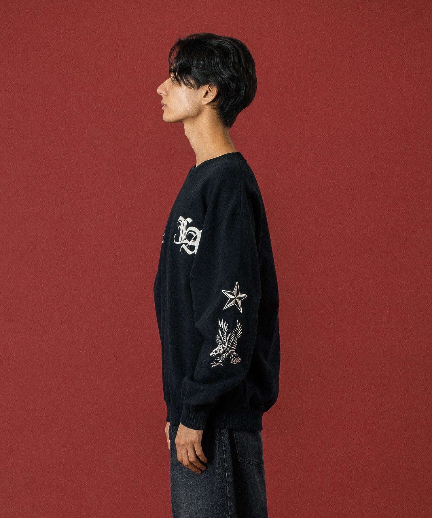 VARSITY CREWNECK SWEATSHIRT