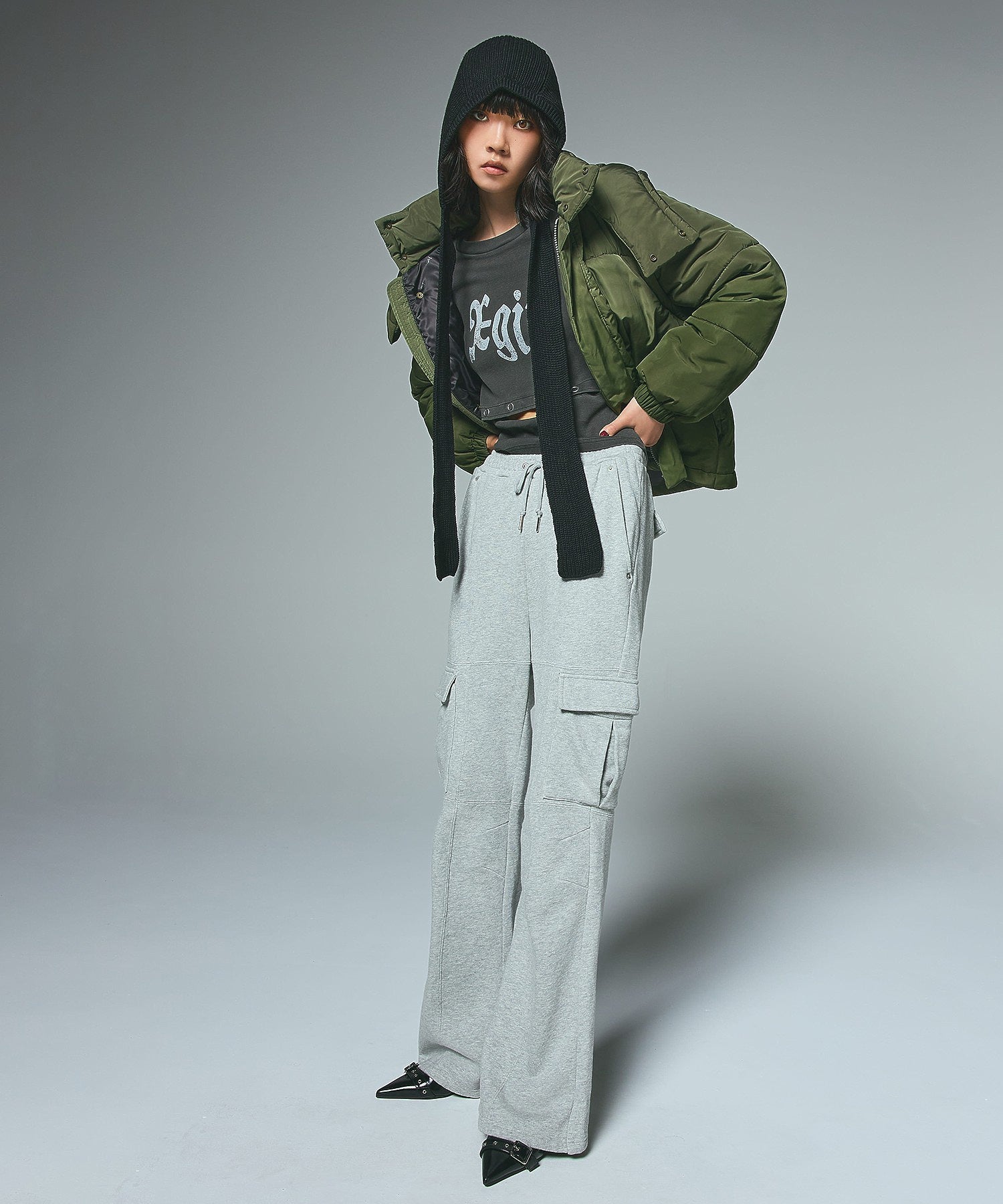 CARGO POCKET FLARE SWEAT PANTS