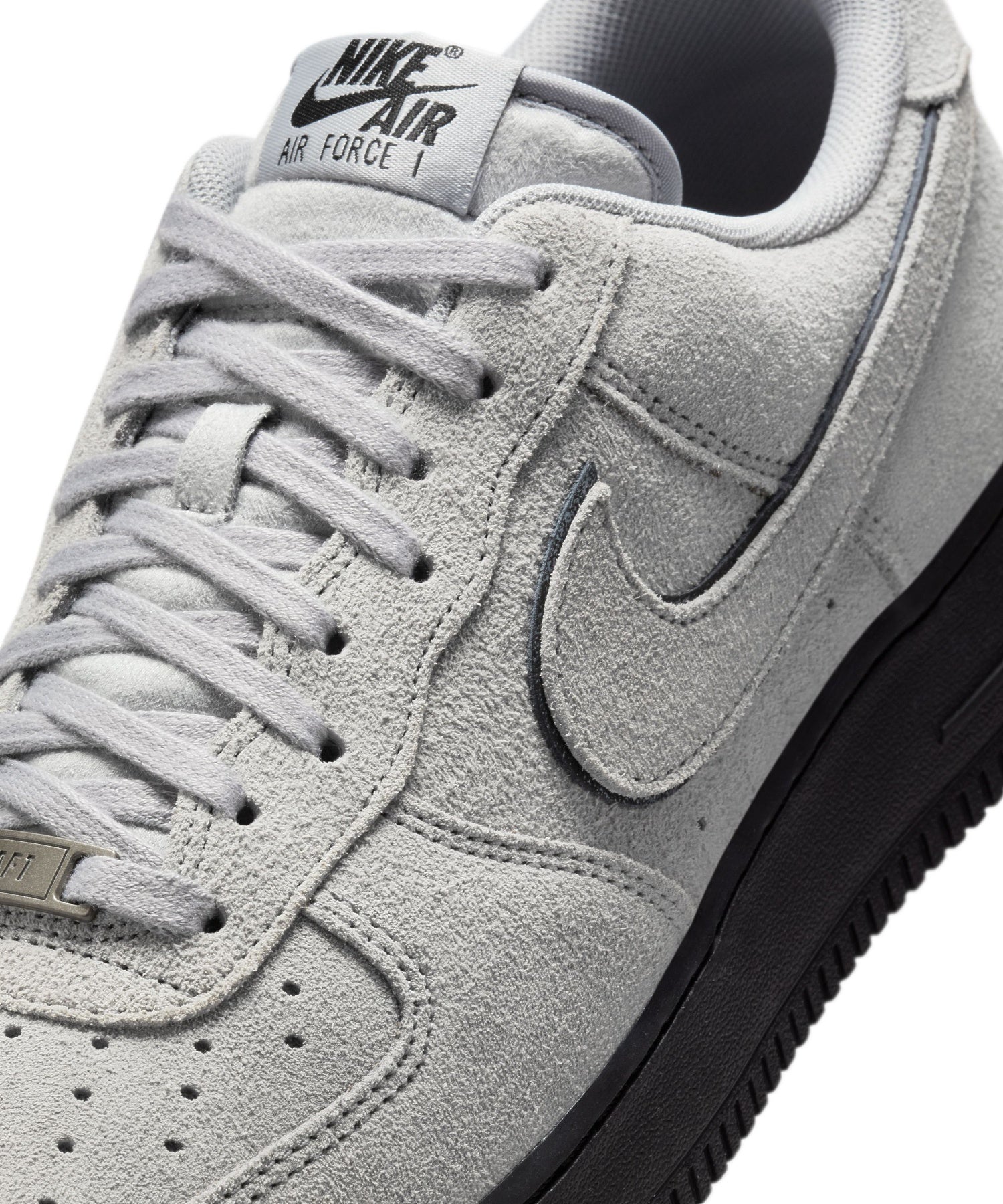 NIKE/ナイキ/AIR FORCE 1 07 LV8 HQ1966-001