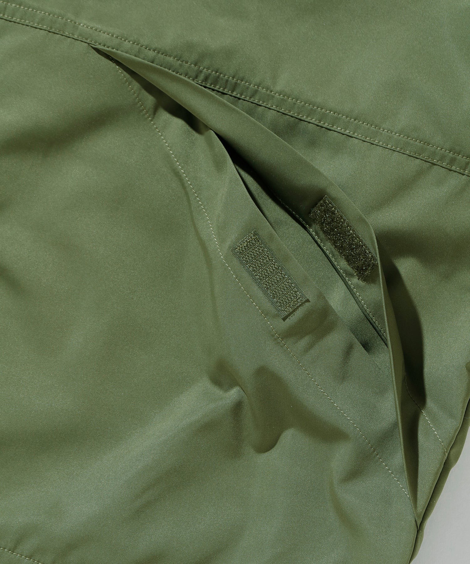 HOODED MOUNTAIN JACKET XLARGE