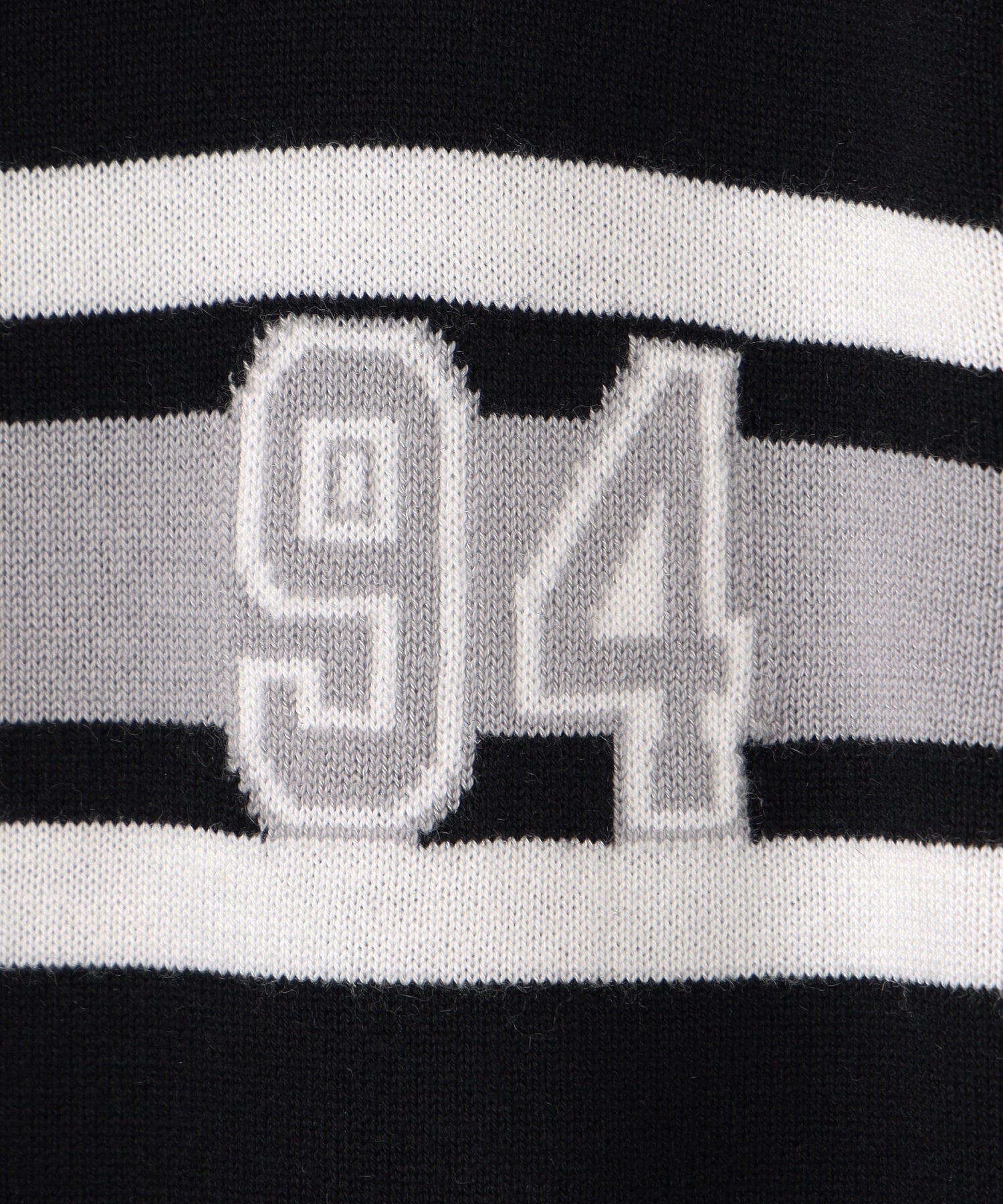 NUMBERING JACQUARD ZIP UP KNIT TOP