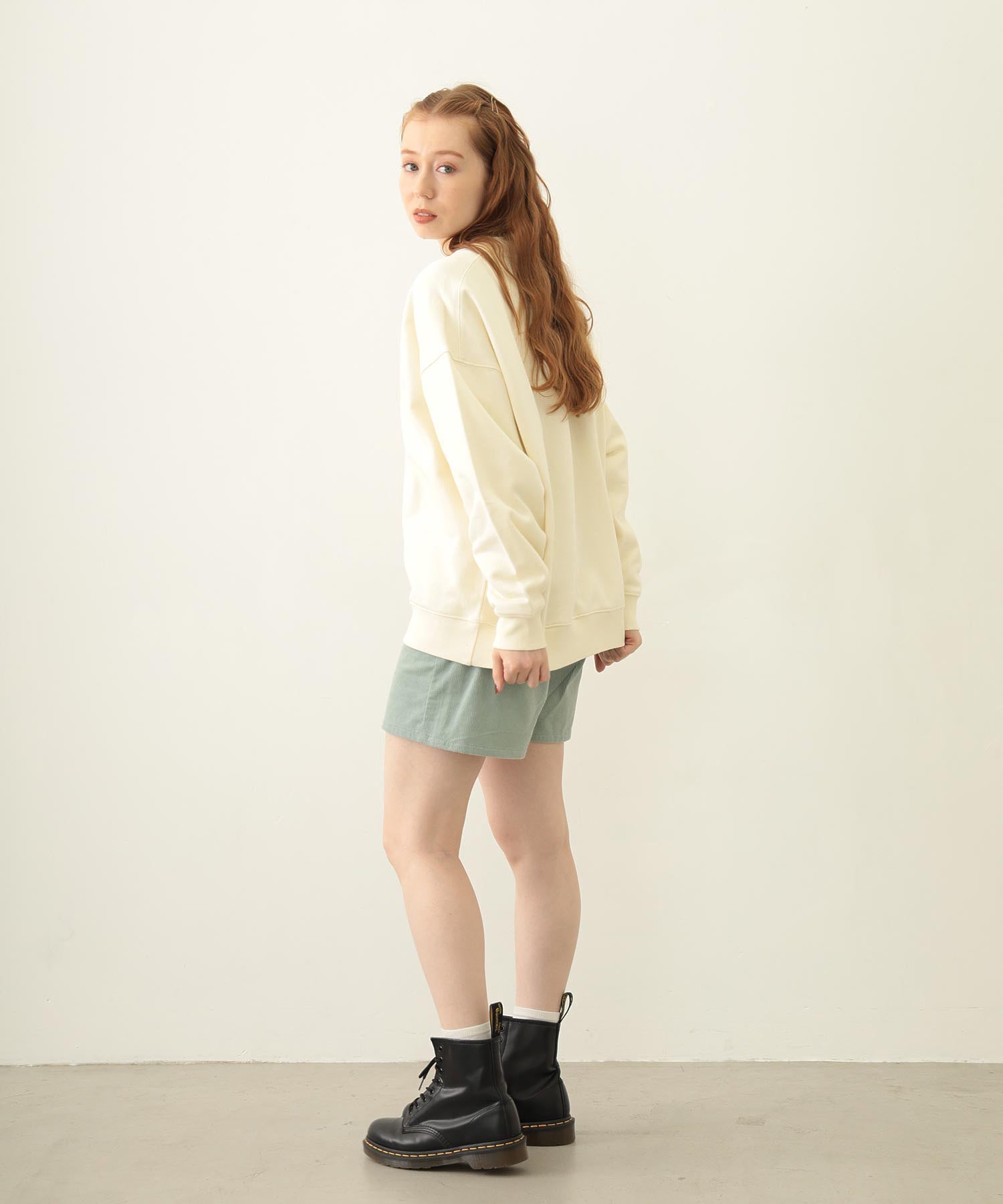 STENCIL LOGO WIDE CREW SWEAT TOP