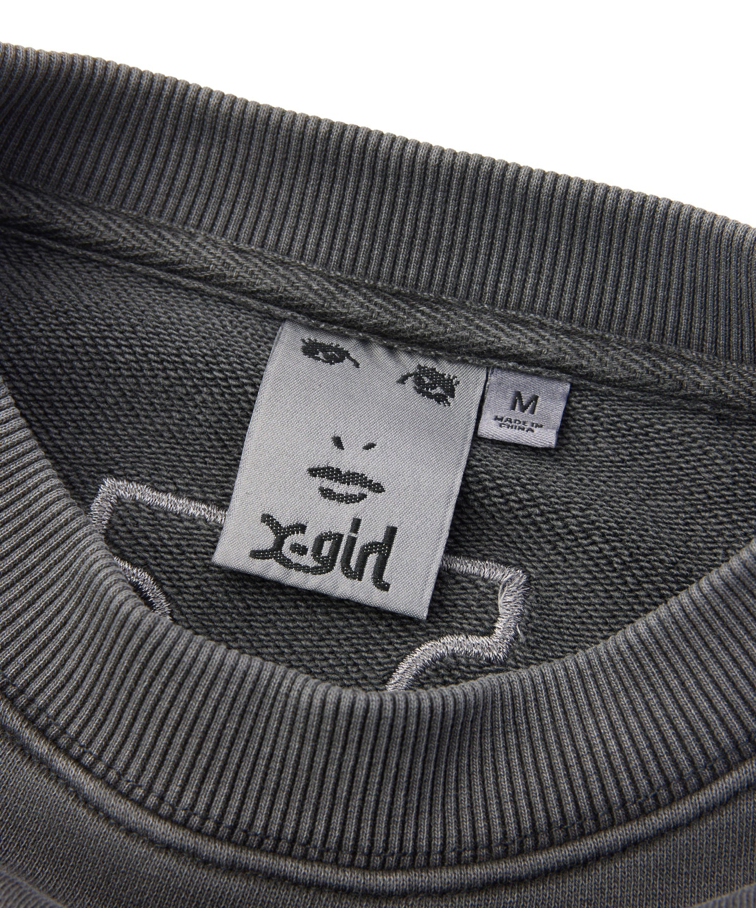 FADED BIG PATCH CREWNECK SWEATSHIRT