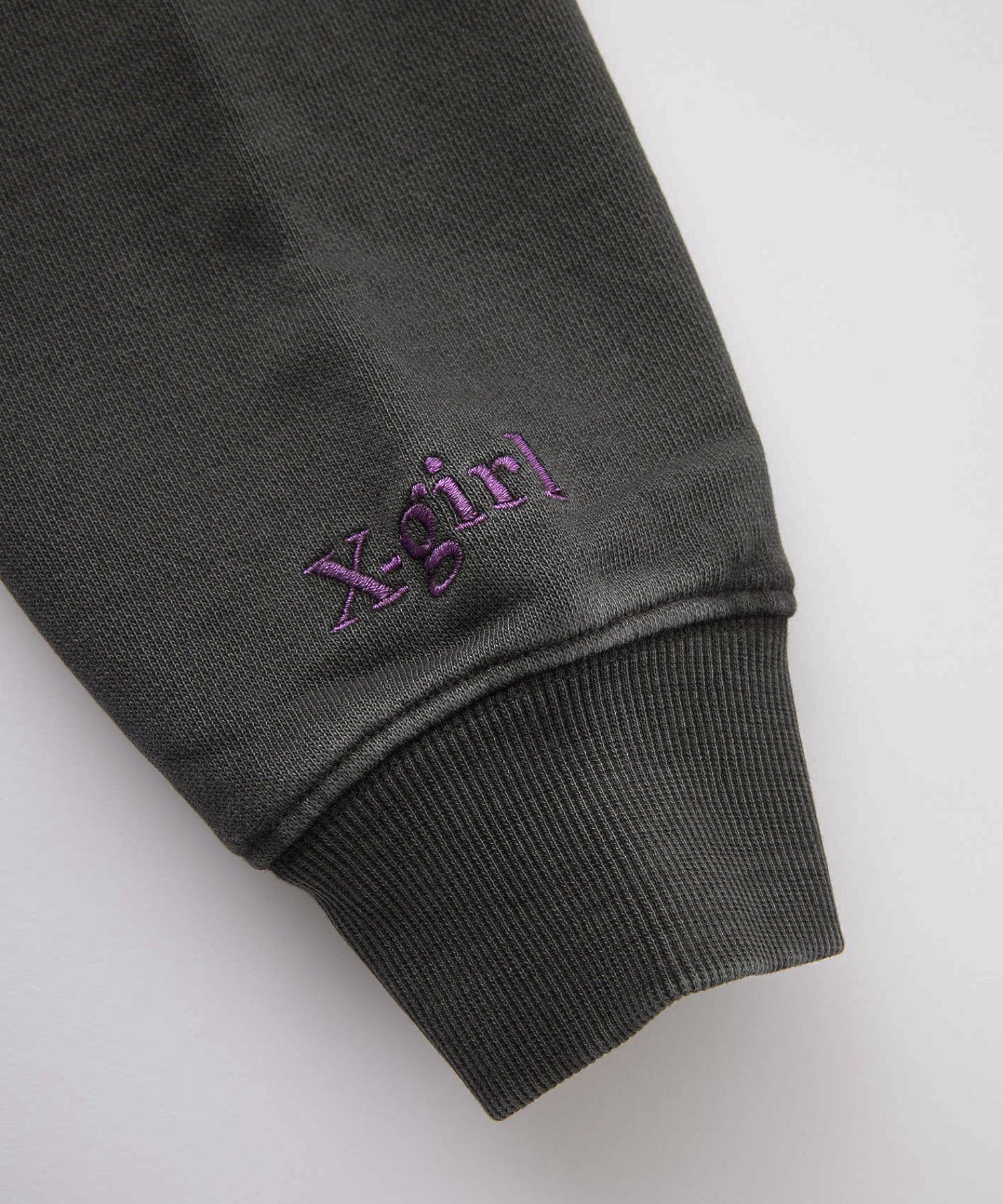 COLOR SCHEME COMPACT ZIP UP HOODIE