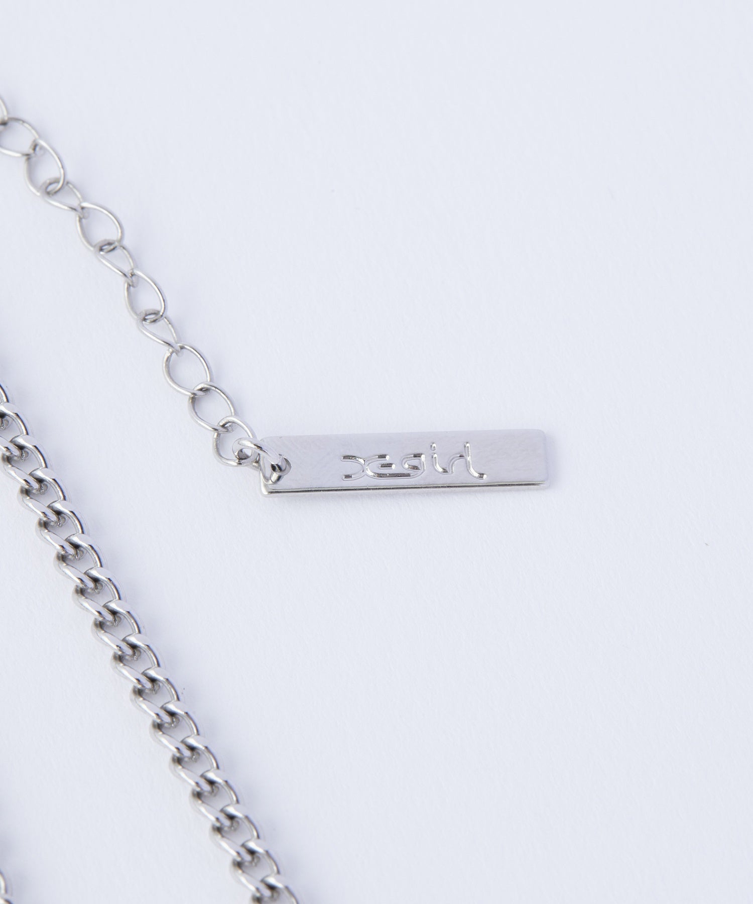 SIGN LOGO CHARM NECKLACE