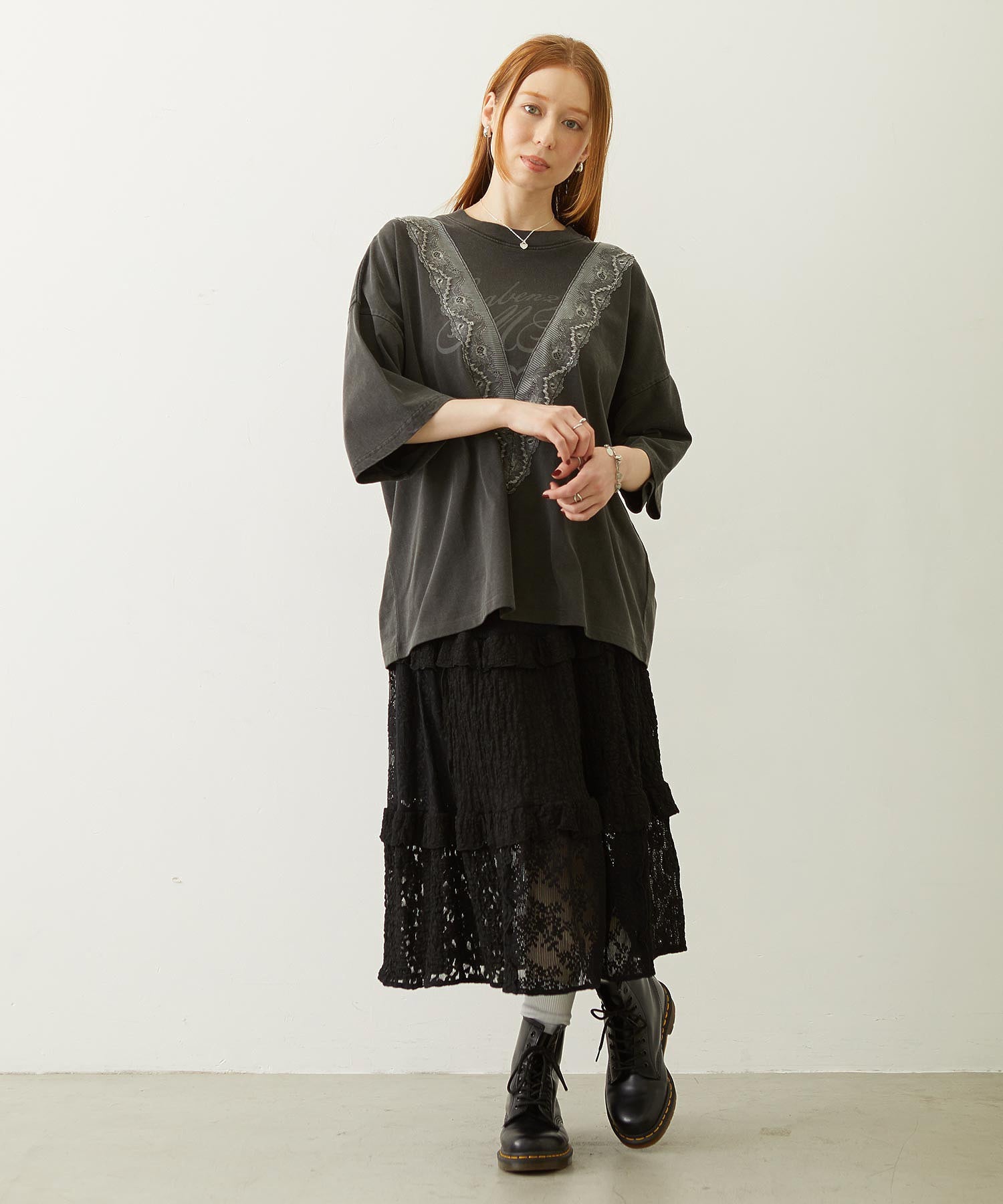 LACE S/S TOP
