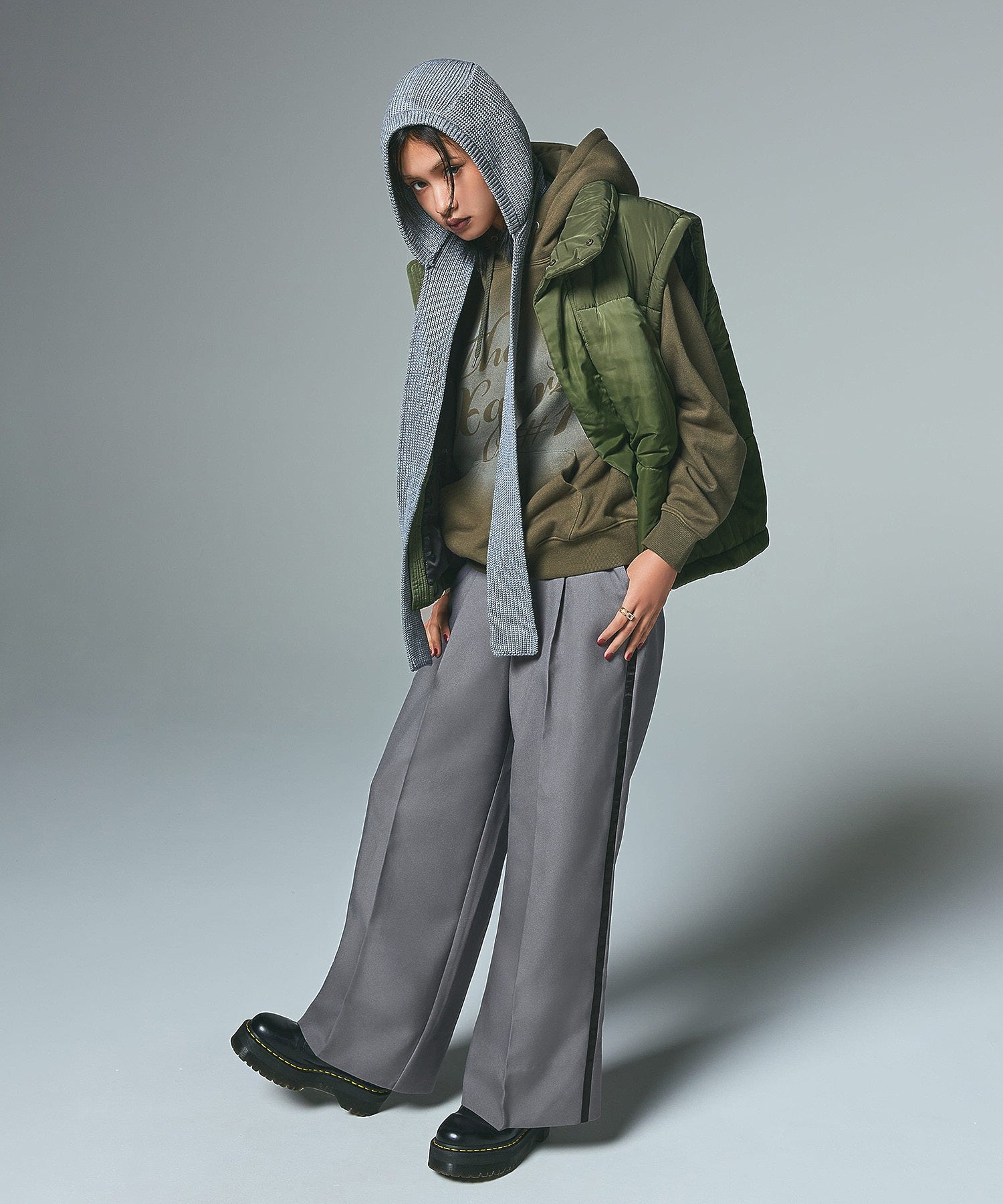 WAIST ADJUSTABLE WIDE TUCK PANTS