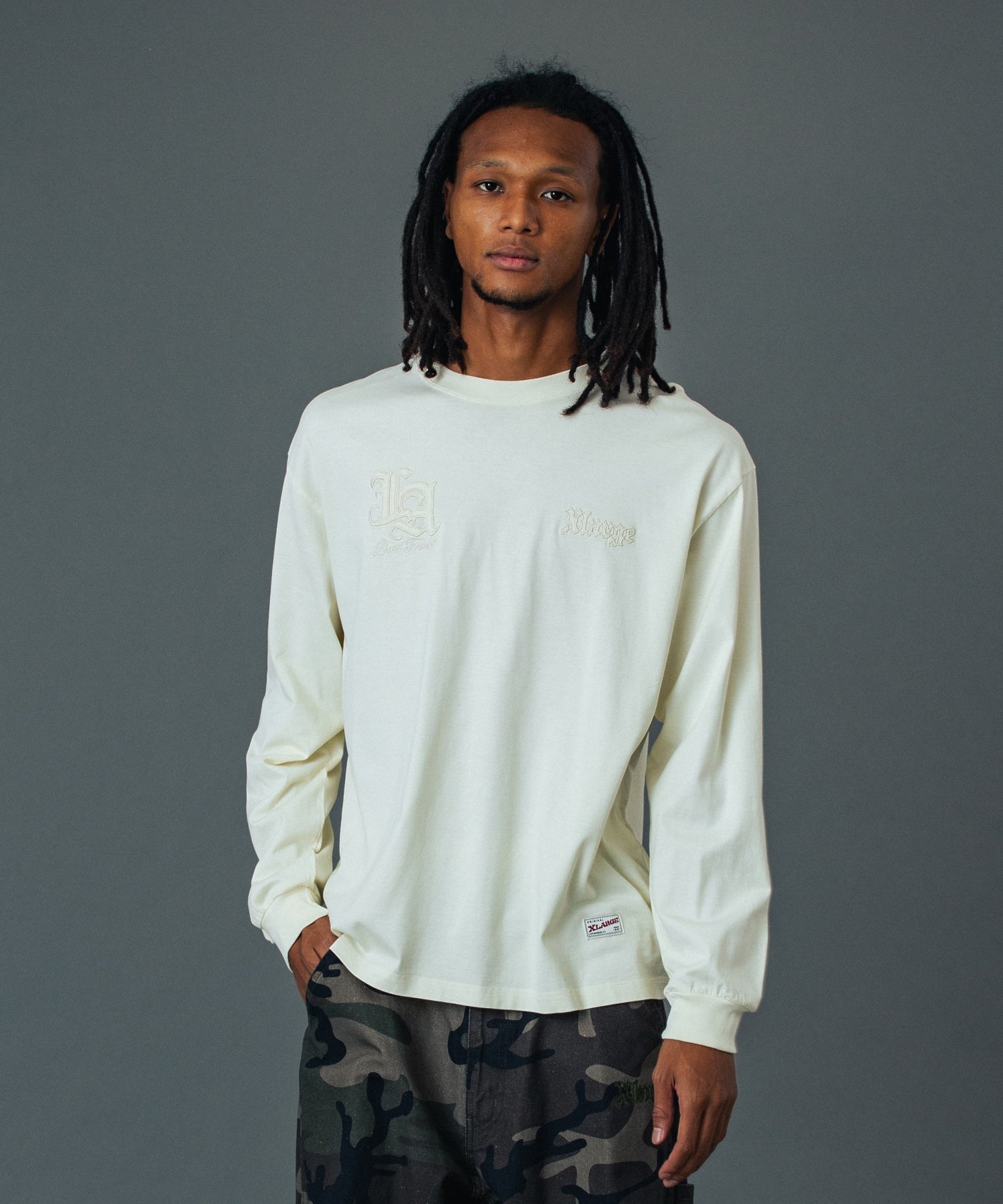 MODEL 身長185cm / 着用サイズ：Lサイズ