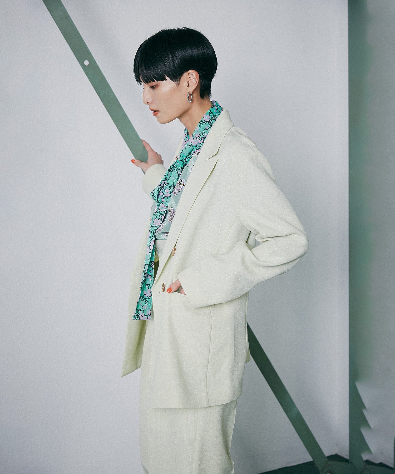 テーラードジャケット