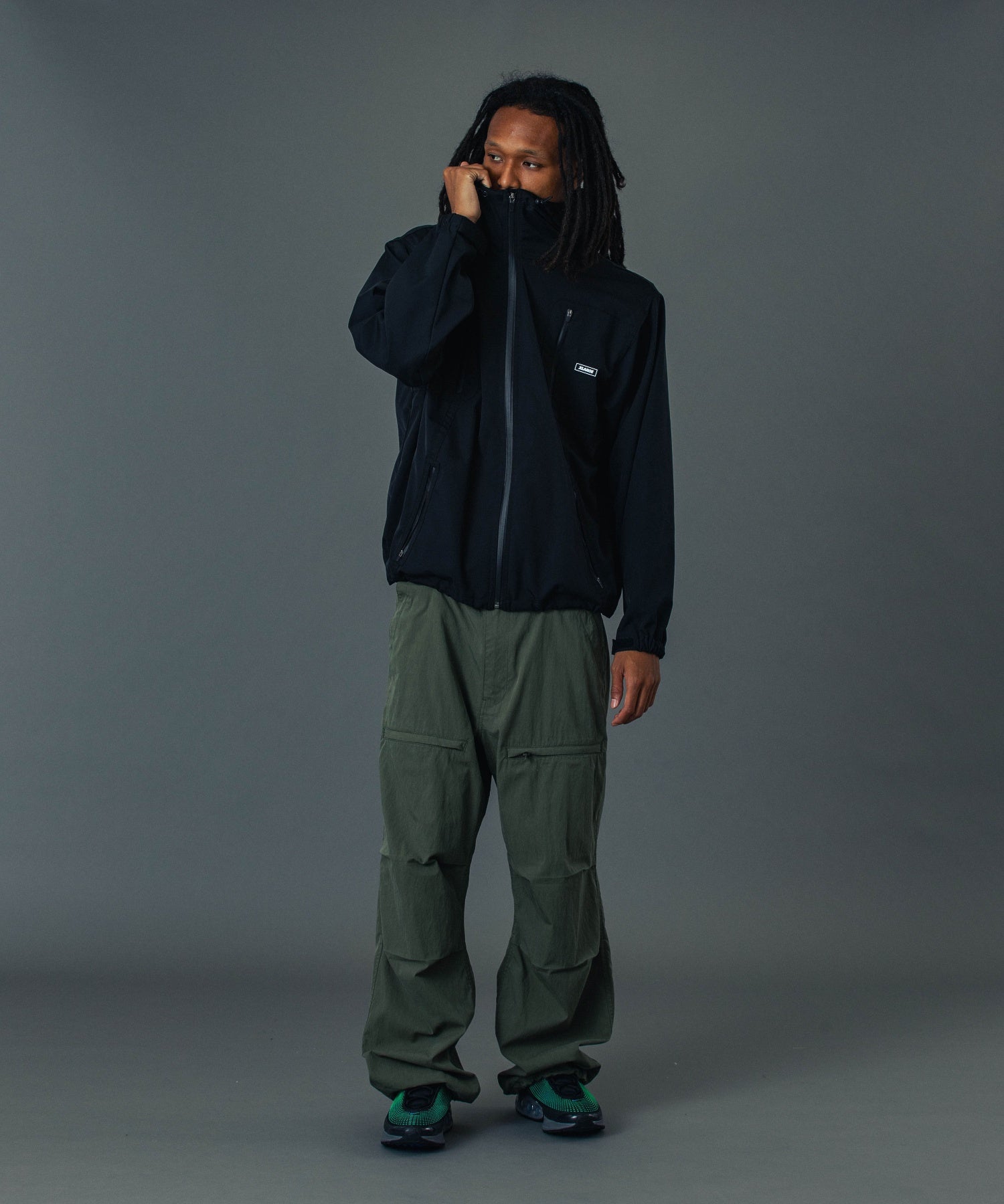 FRONT ZIP POCKET PANTS