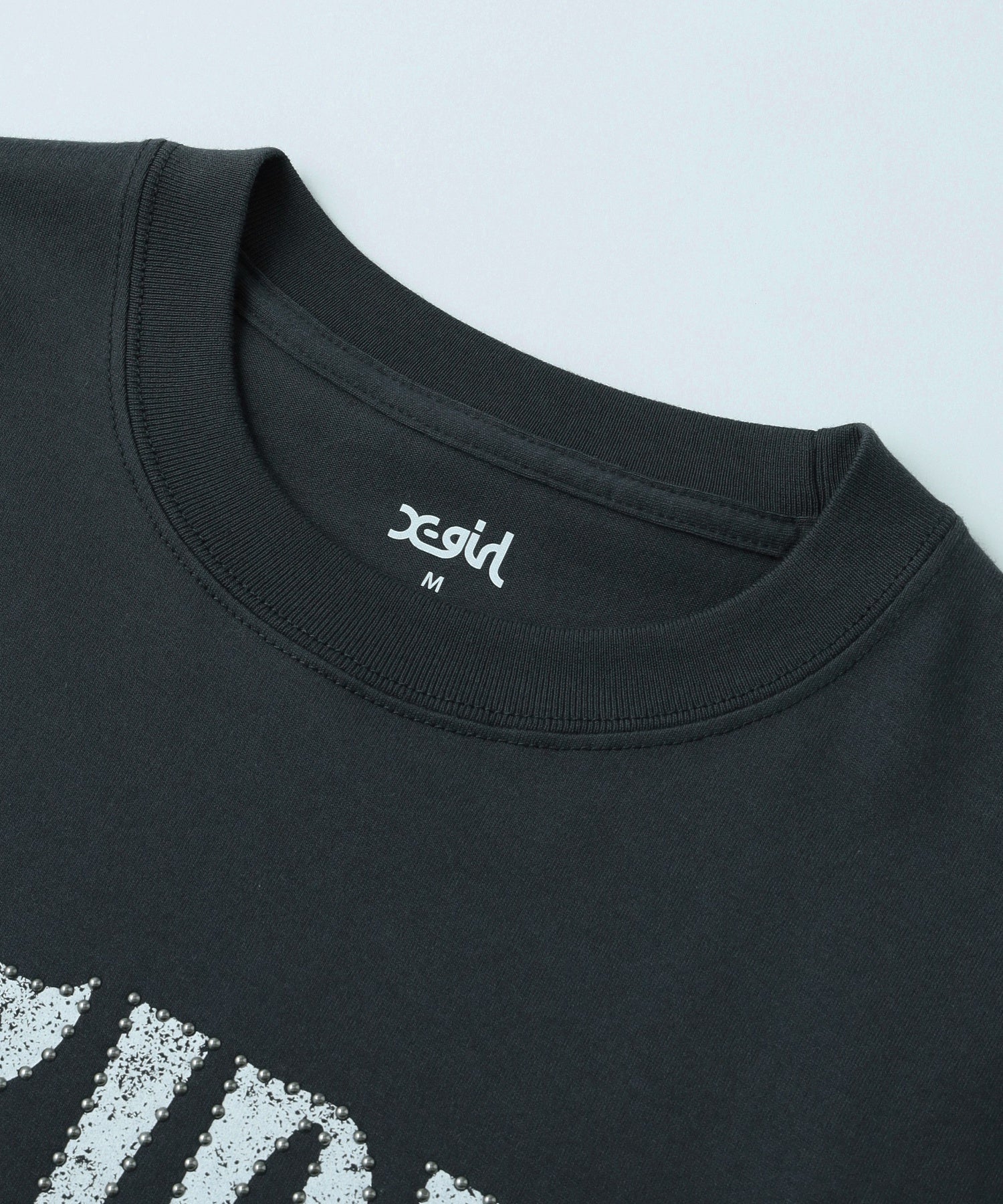STUDDED LOGO S/S TEE