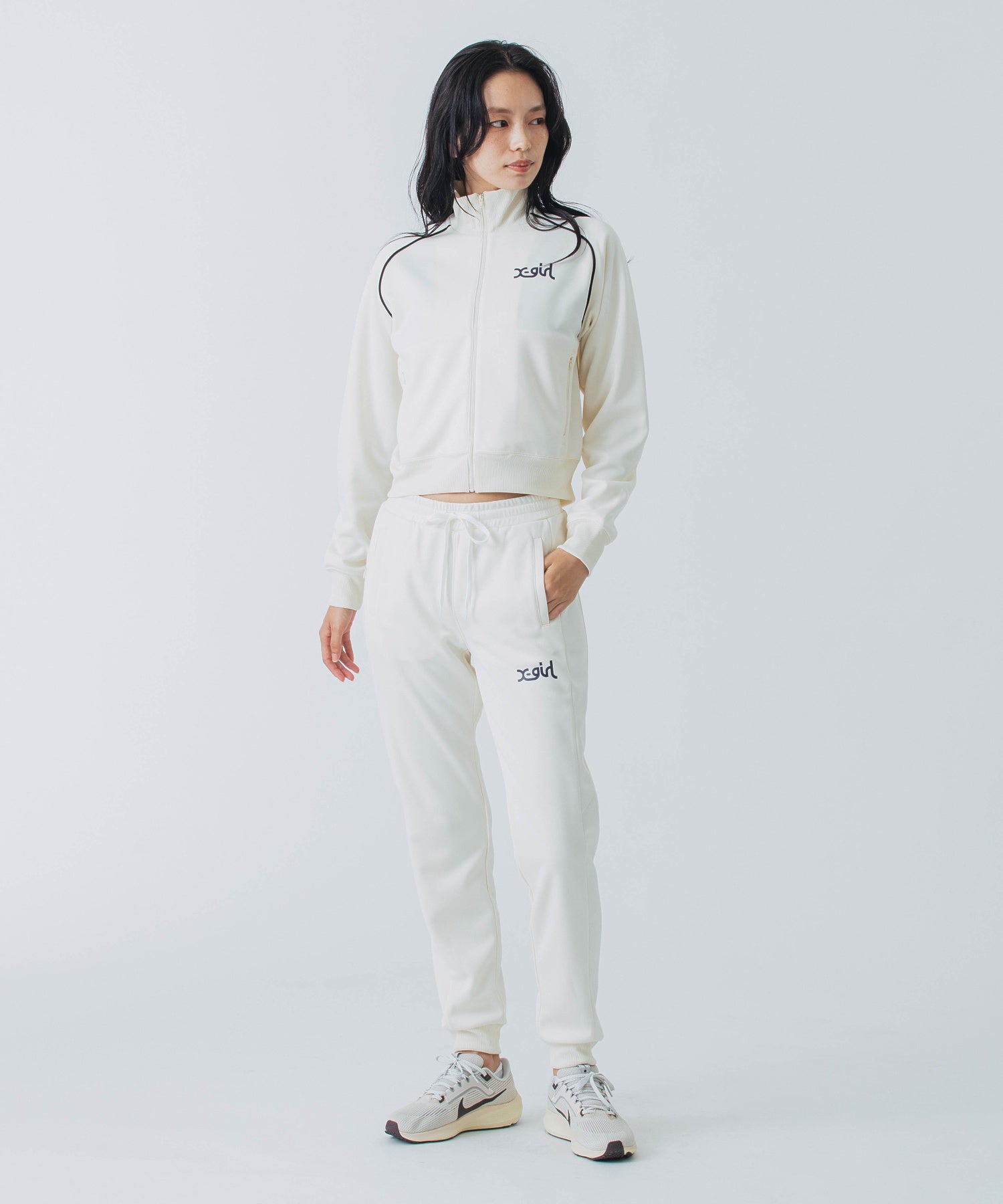 TRACK PANTS