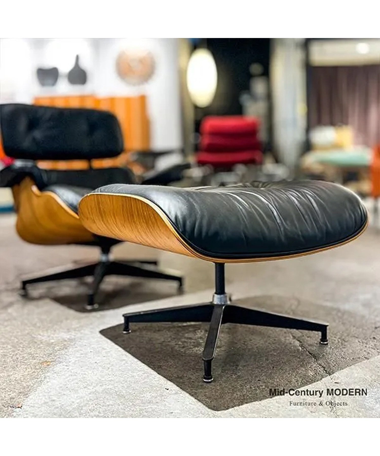 Eames Lounge Chair ＆ Ottoman / Cherry / Walnut